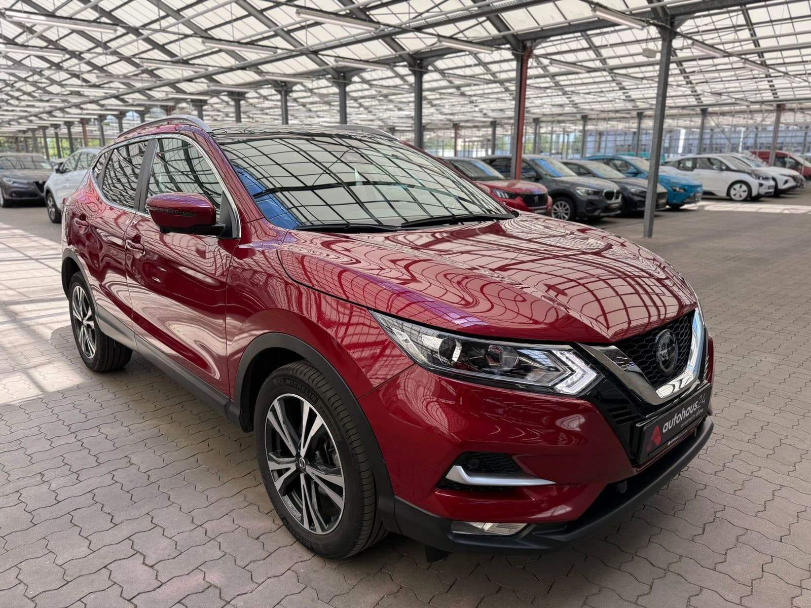 Nissan Qashqai SUV / Crossover / Geländewagen NISSAN Qashqai 1.3 DIG-T DCT 158PS Zama Crossover #1