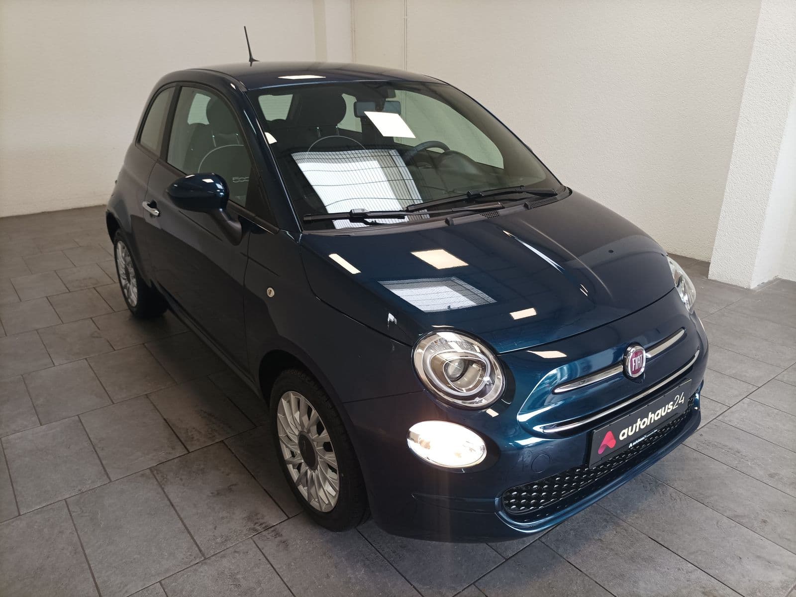 Fiat 500 Schräghecklimousine FIAT 500 1.0 GSE N3 Hybrid LOUNGE Schräghecklimousine #1