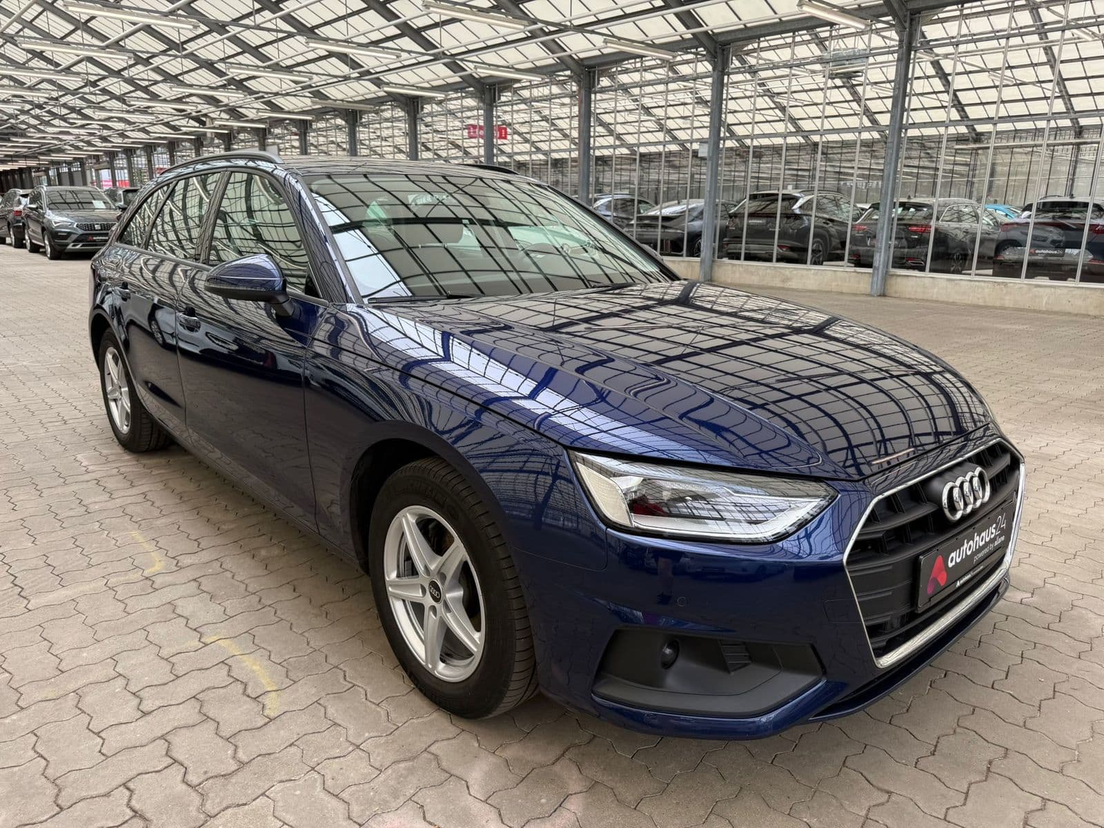 Audi A4 Kombi AUDI A4 35 TDI S tronic Avant Kombi #1