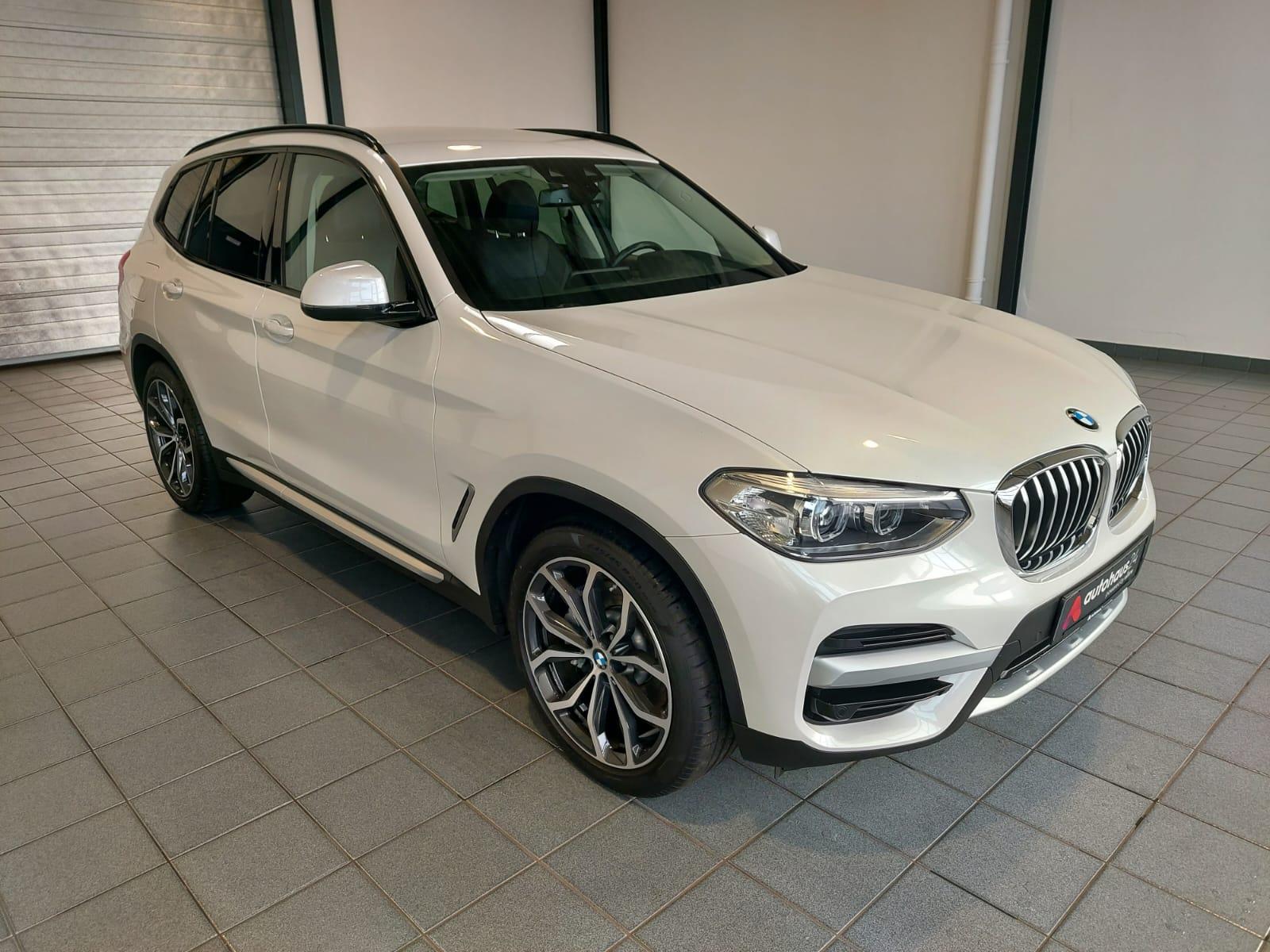 BMW X3 SUV / Crossover / Geländewagen BMW X3 xDrive30i xLine AT Sports Utility Vehicle