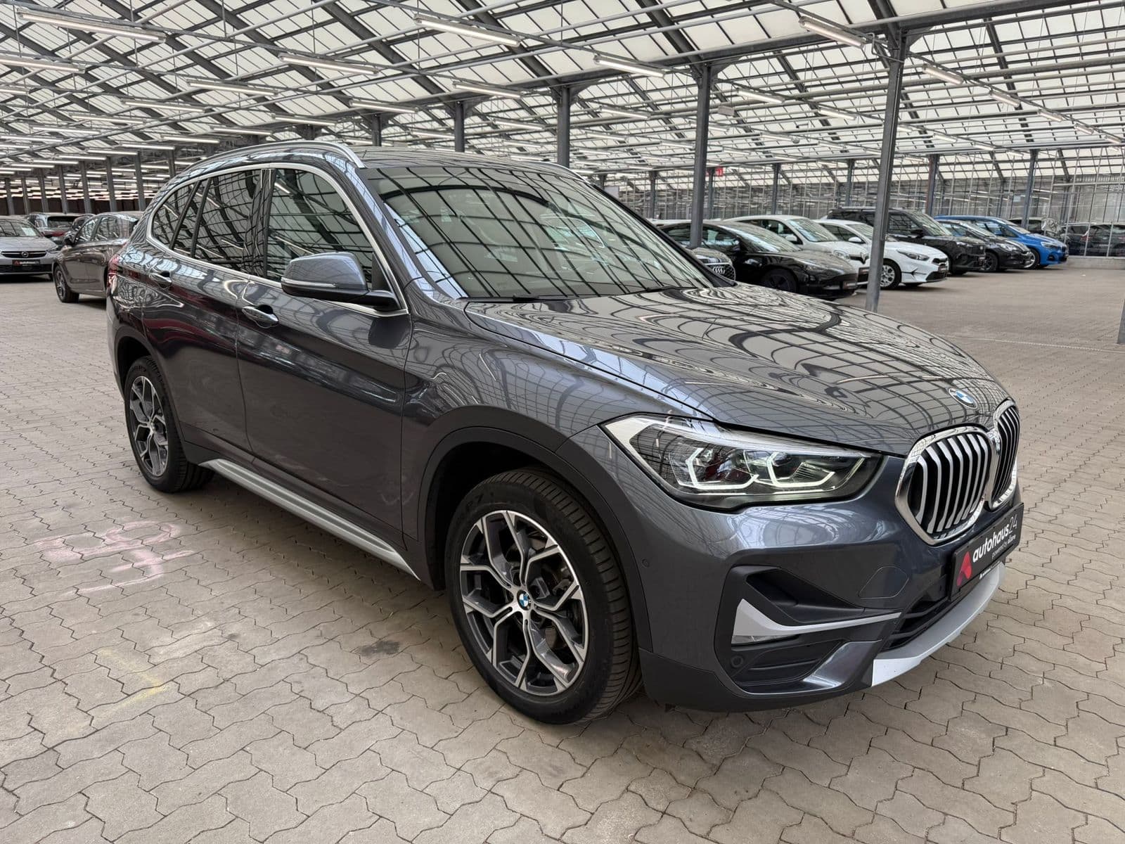 BMW X1 SUV / Crossover / Geländewagen BMW X1 sDrive18d xLine Sports Utility Vehicle #1