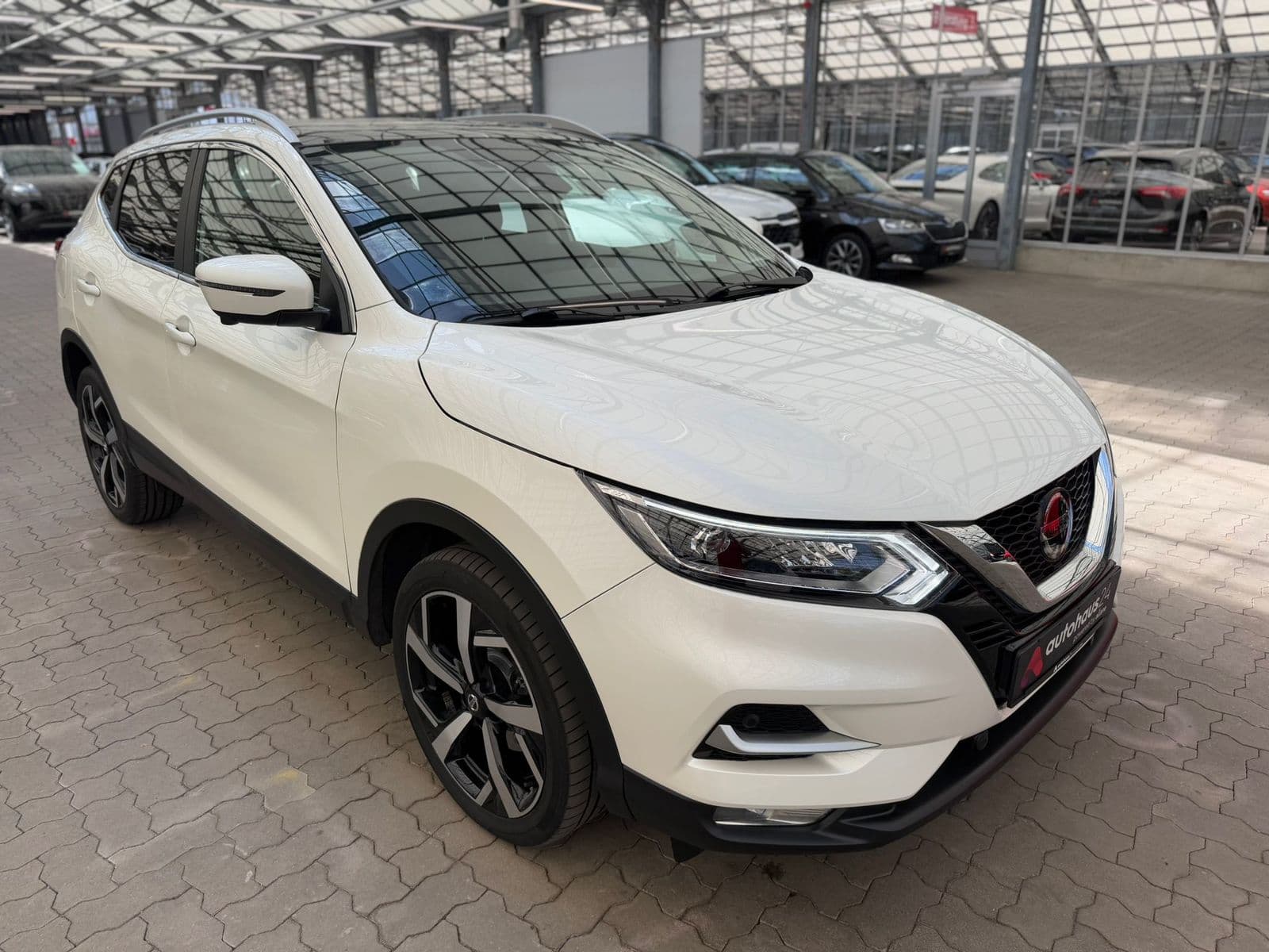 Nissan Qashqai SUV / Crossover / Geländewagen NISSAN Qashqai 1.3 DIG-T DCT 158PS Akari Crossover #1