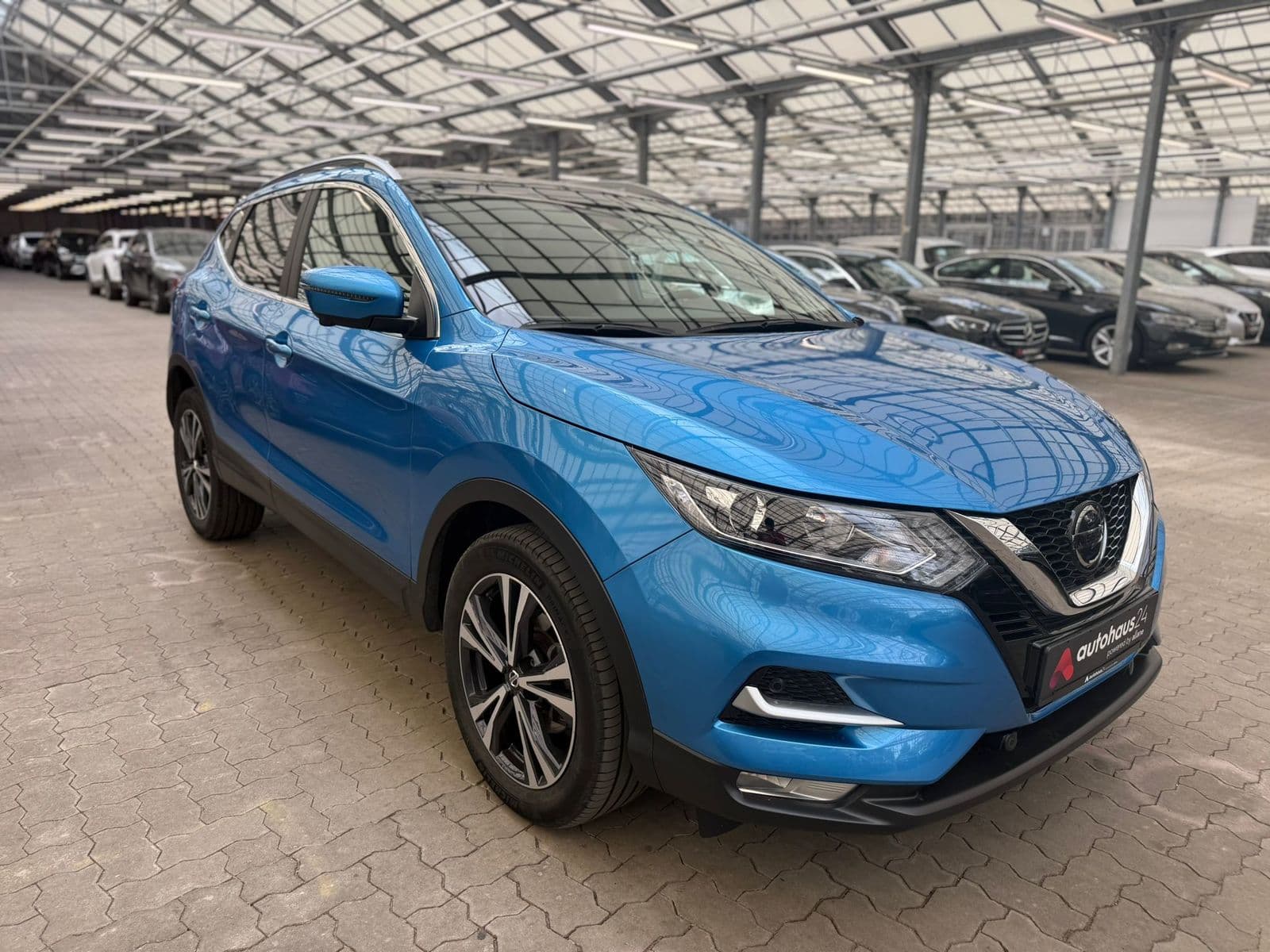 Nissan Qashqai SUV / Crossover / Geländewagen NISSAN Qashqai 1.3 DIG-T DCT 158PS Zama Crossover #1