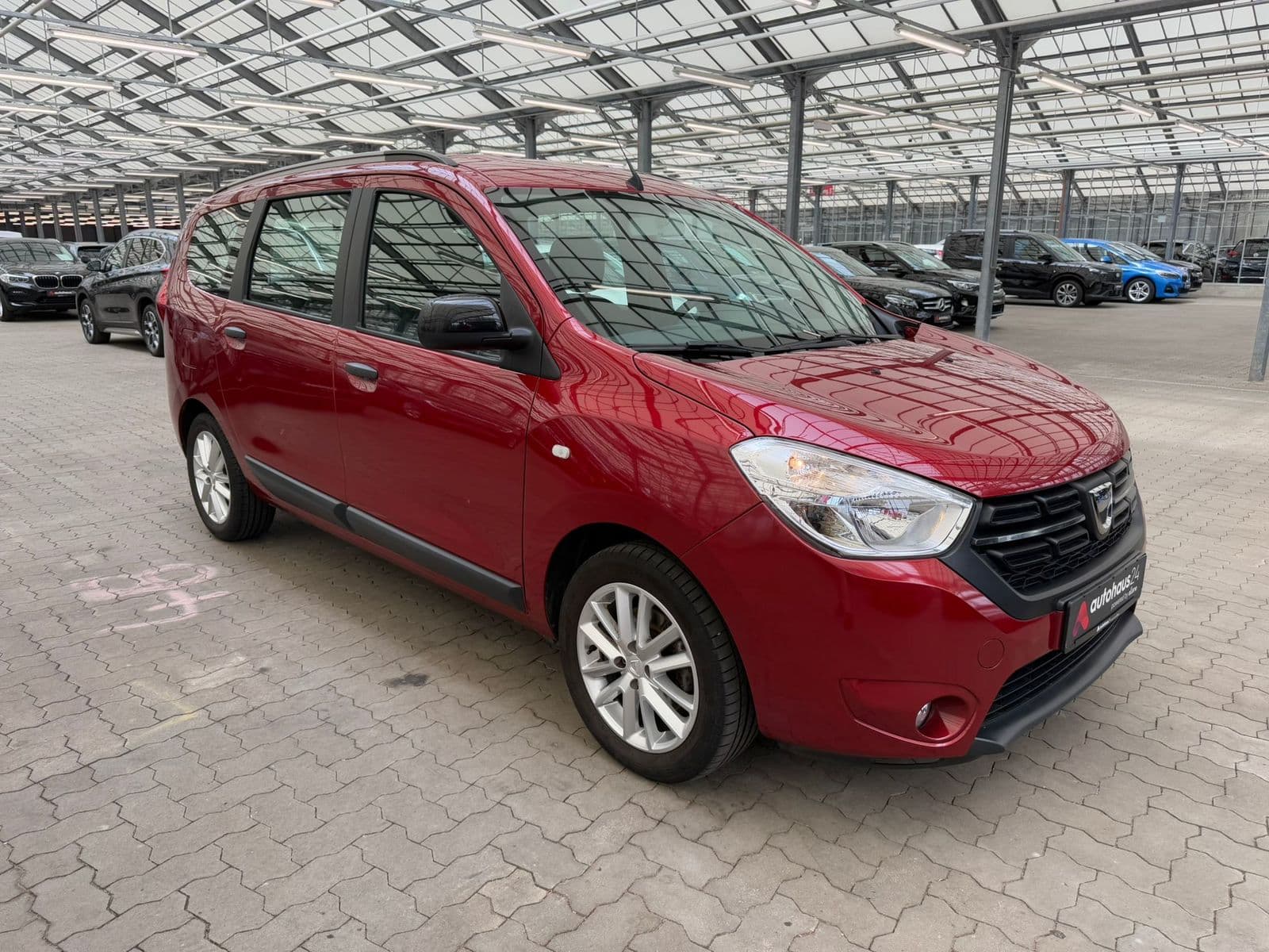 Dacia Lodgy Kleinbus / Van DACIA Lodgy TCe 100 Comfort Van #1
