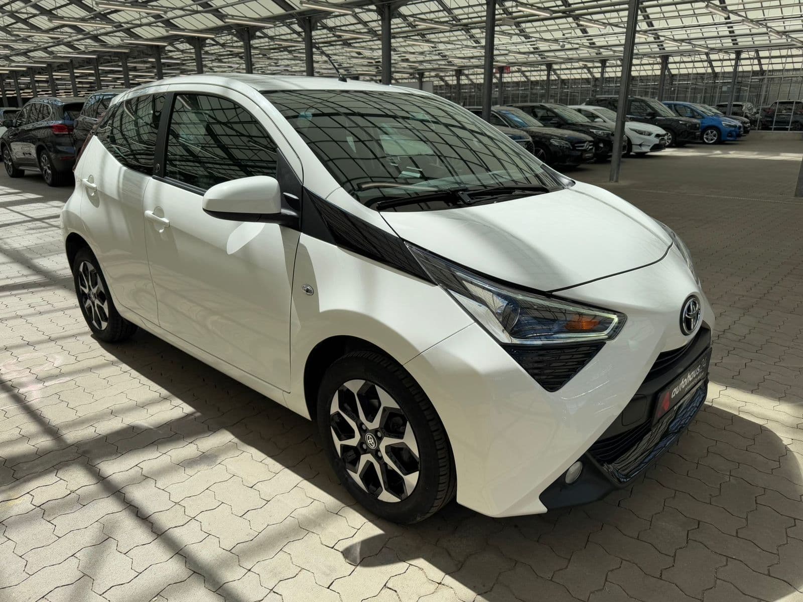 Toyota AYGO Schräghecklimousine TOYOTA AYGO 1,0-l-VVT-i Team Deutschland Kleinstwagen #1