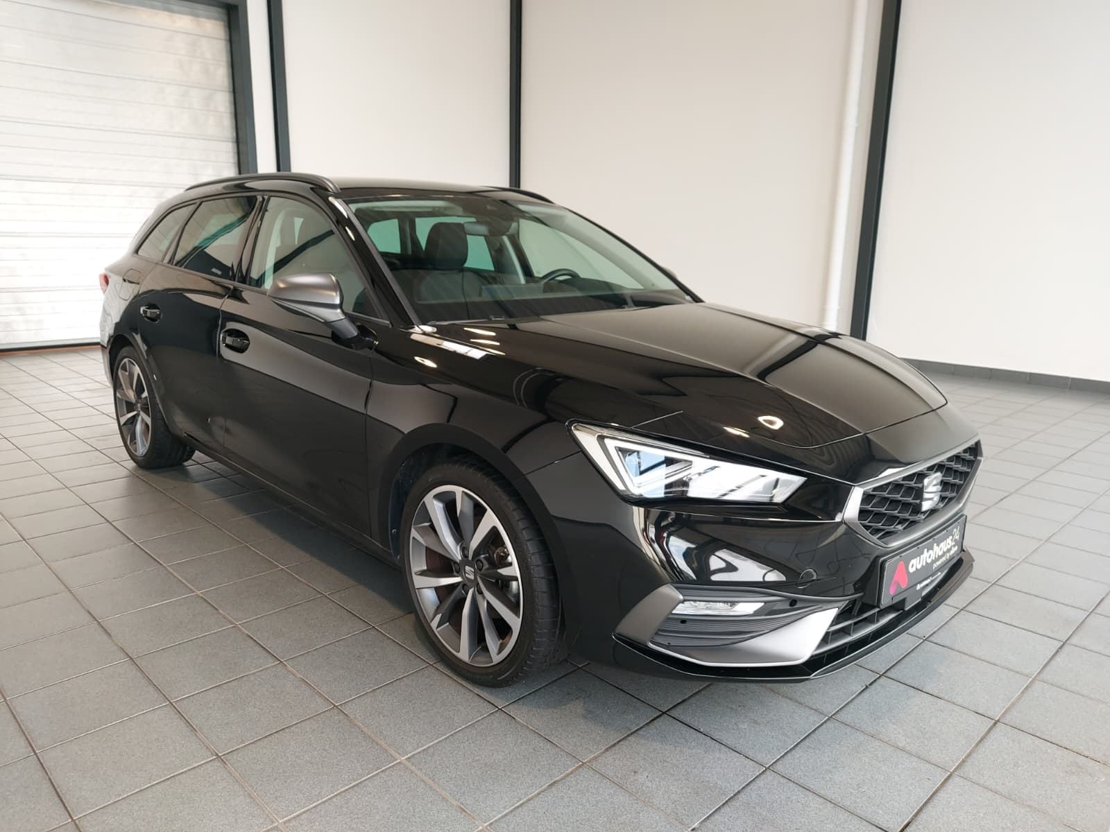 SEAT Leon Kombi SEAT Leon 1.5 TSI ACT 110kW FR Sportstourer Kombi #1