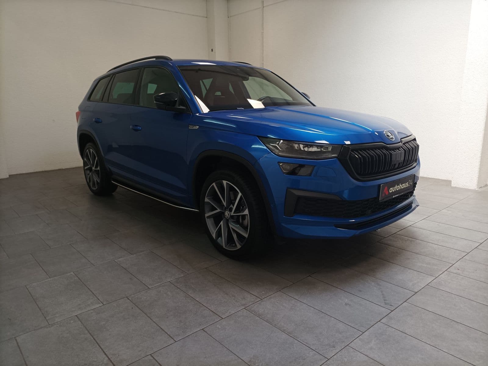 ŠKODA Kodiaq SUV / Crossover / Geländewagen SKODA Kodiaq 2.0 TDI SCR 147kW DSG 4x4 SPORTLINE Sports Utility Vehicle #1