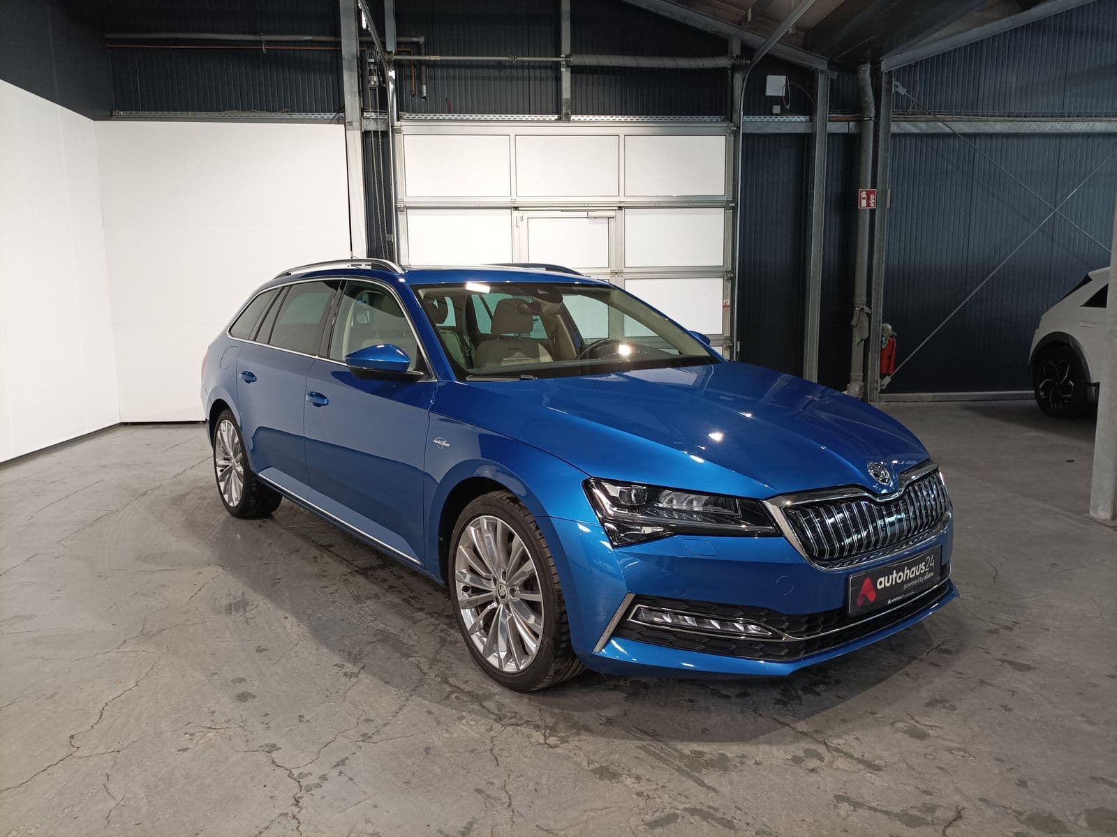 ŠKODA Superb Kombi SKODA Superb 1.4 TSI iV DSG L&K COMBI Kombi #1