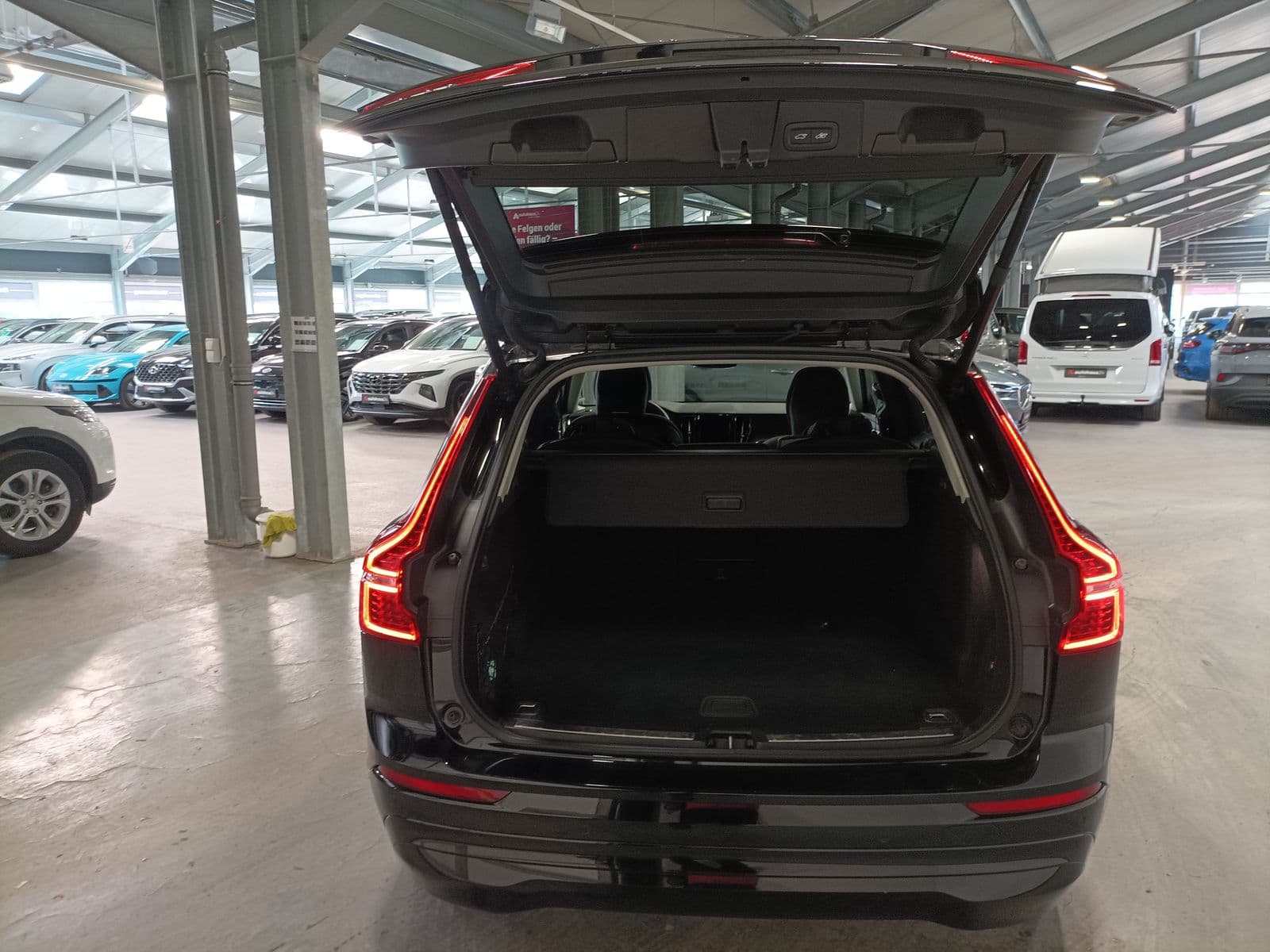 Volvo XC60 Geländewagen/SUV XC 60 B4 (Diesel) AWD Momentum Pro #6