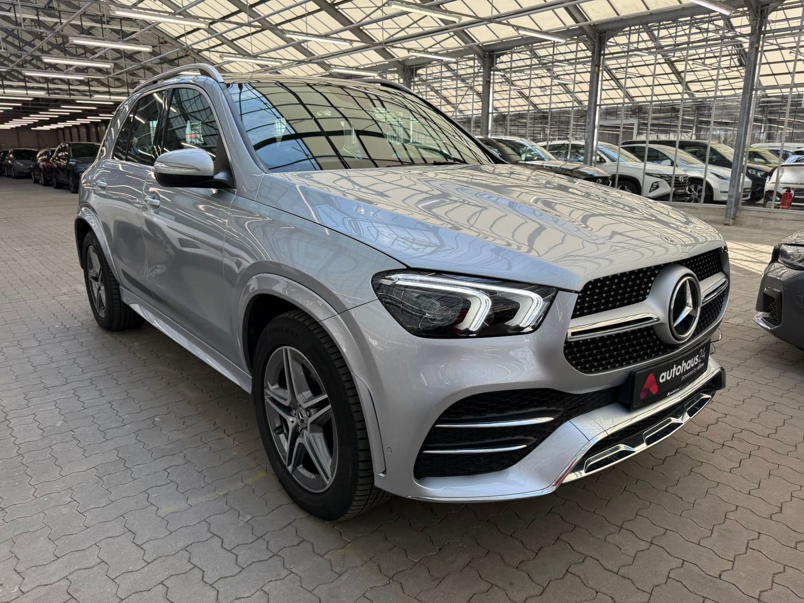Mercedes-Benz GLE-Klasse SUV / Crossover / Geländewagen MERCEDES GLE GLE 300 d 4MATIC Sports Utility Vehicle #1
