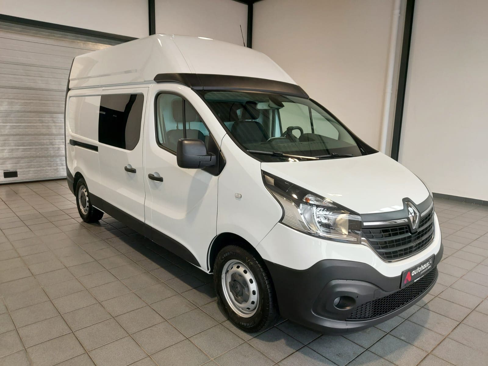 Renault Trafic Transporter RENAULT Trafic L2H2 2.0 ENERGY dCi 145 Komfort Kastenwagen #1