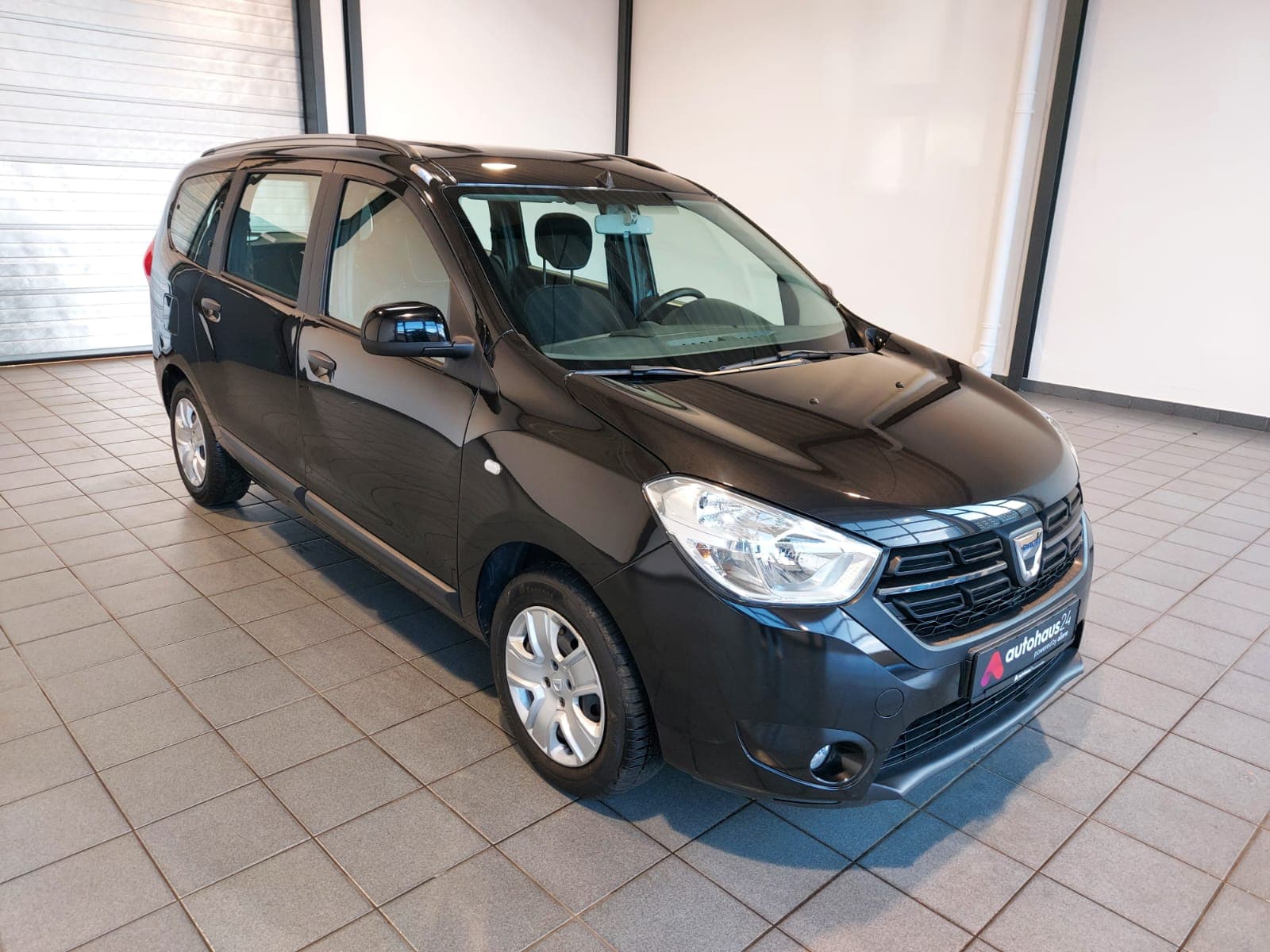 Dacia Lodgy Kleinbus / Van DACIA Lodgy TCe 100 Comfort 7-Sitzer Van #1