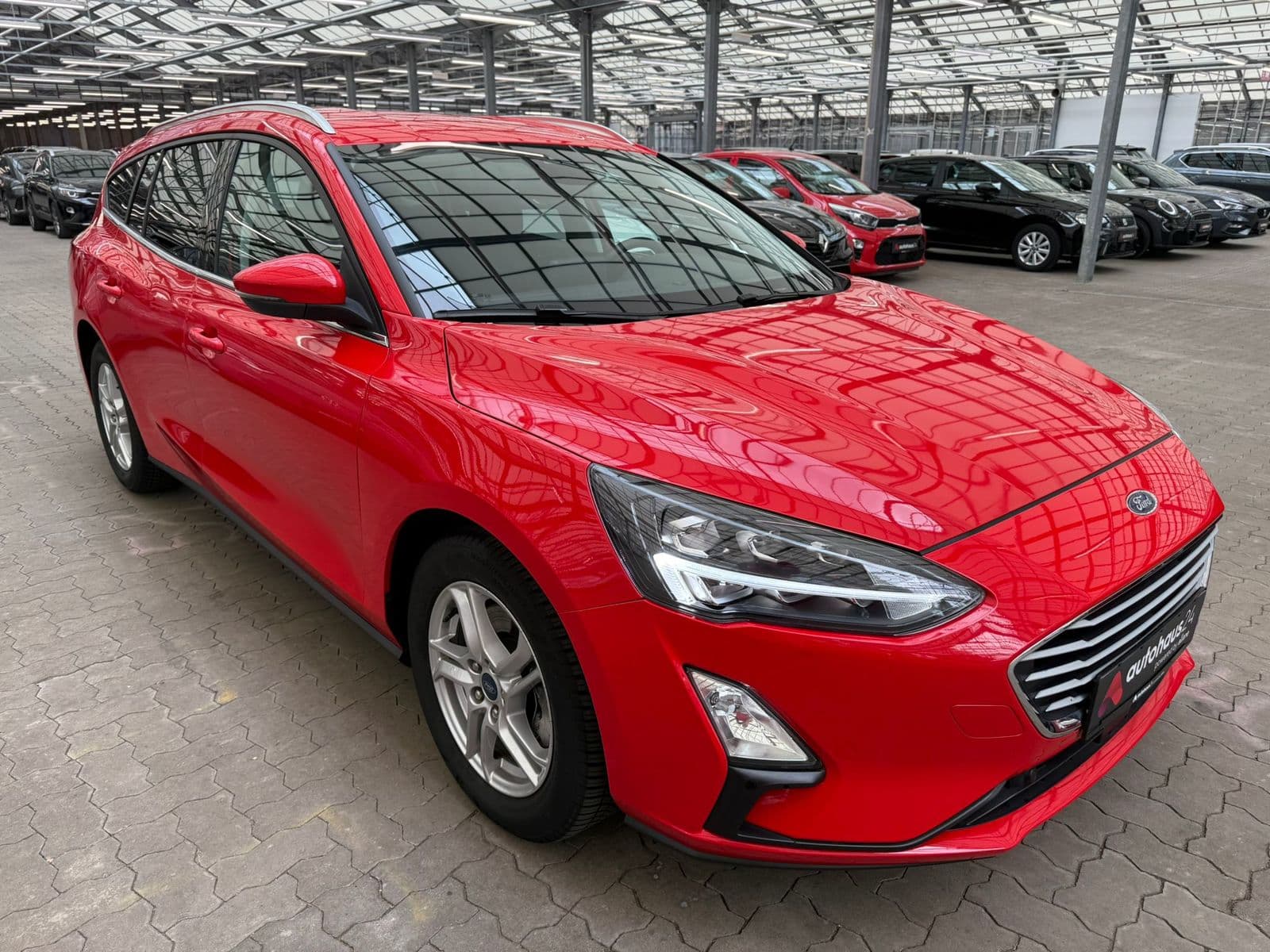 Ford Focus Kombi FORD Focus 1,5 EcoBoost 110kW Cool & Connect Tur. A Kombi #1