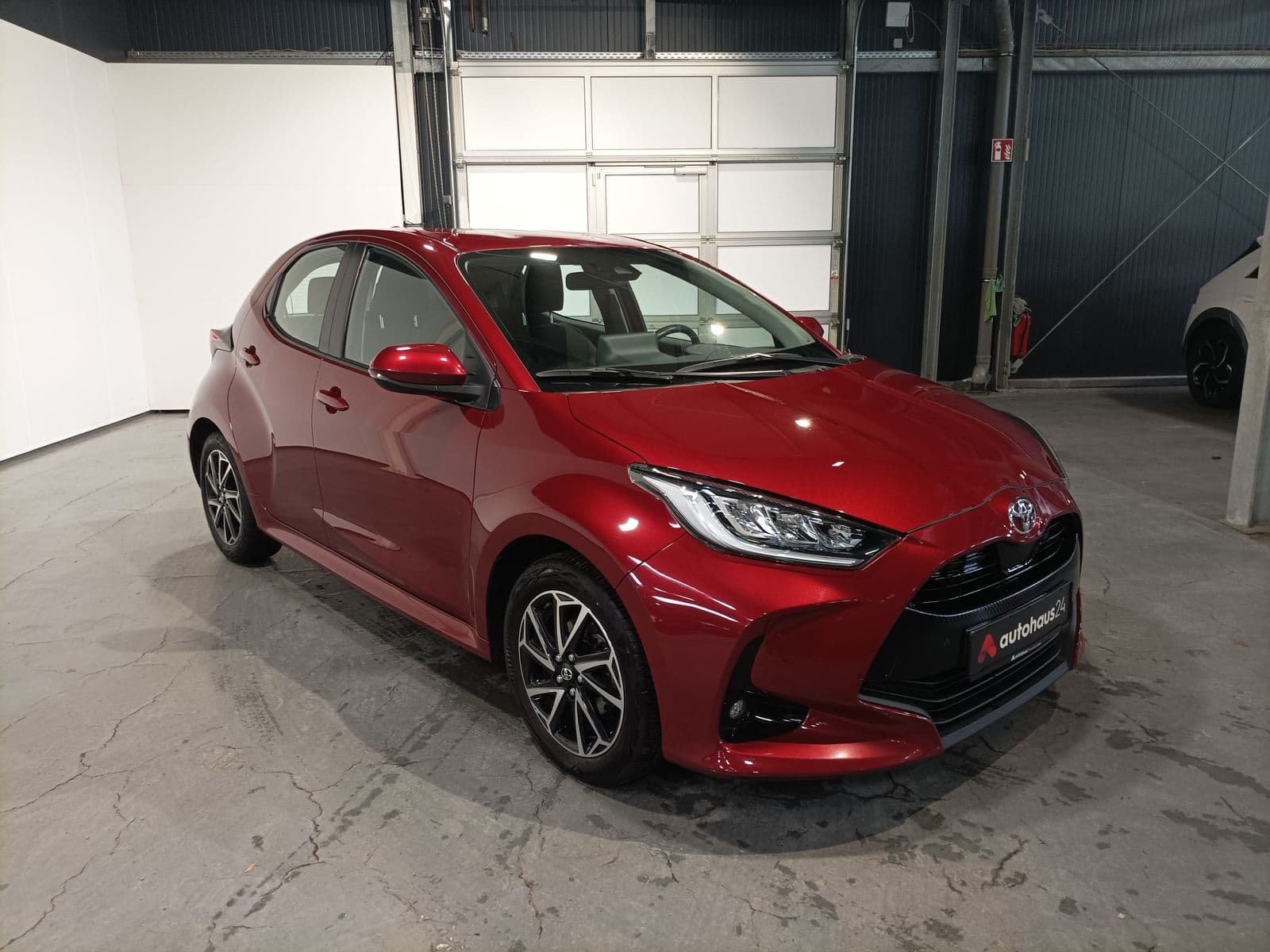 Toyota Yaris Schräghecklimousine TOYOTA Yaris 1.5-l-VVT-i Team Deutschland Schräghecklimousine #1