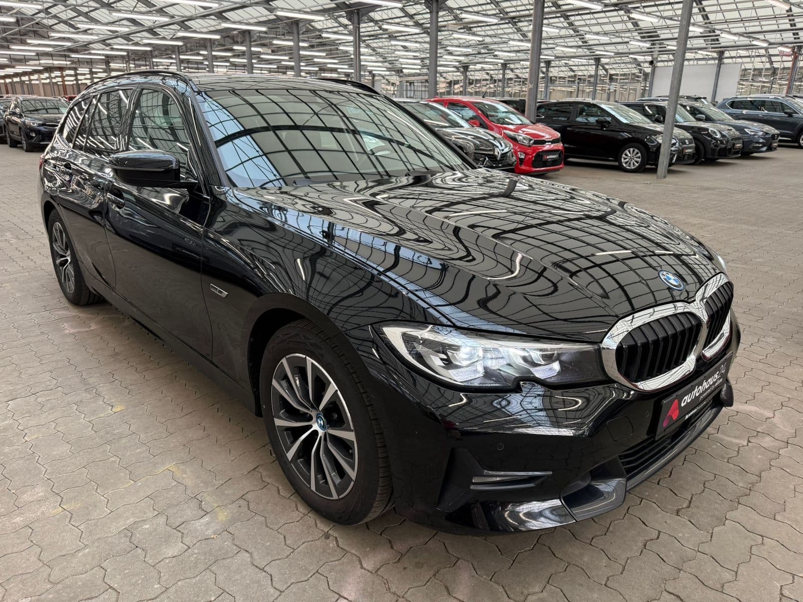 BMW 3er-Reihe Kombi BMW 3er-Reihe 320e Touring Sport Line Automatic Kombi #1