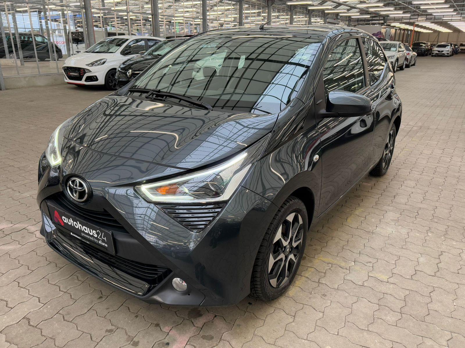 Toyota Aygo Kleinwagen Aygo 1.0 Team D (EURO 6d)