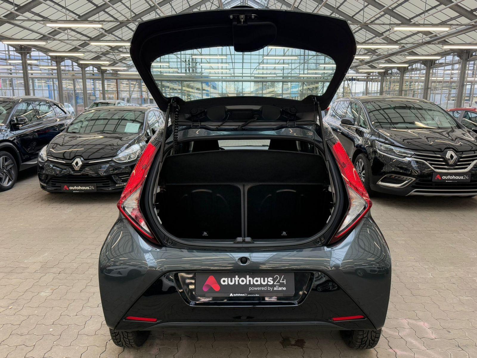 Toyota Aygo Kleinwagen Aygo 1.0 Team D (EURO 6d)