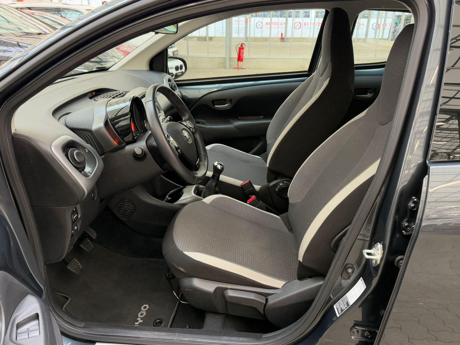 Toyota Aygo Kleinwagen Aygo 1.0 Team D (EURO 6d)