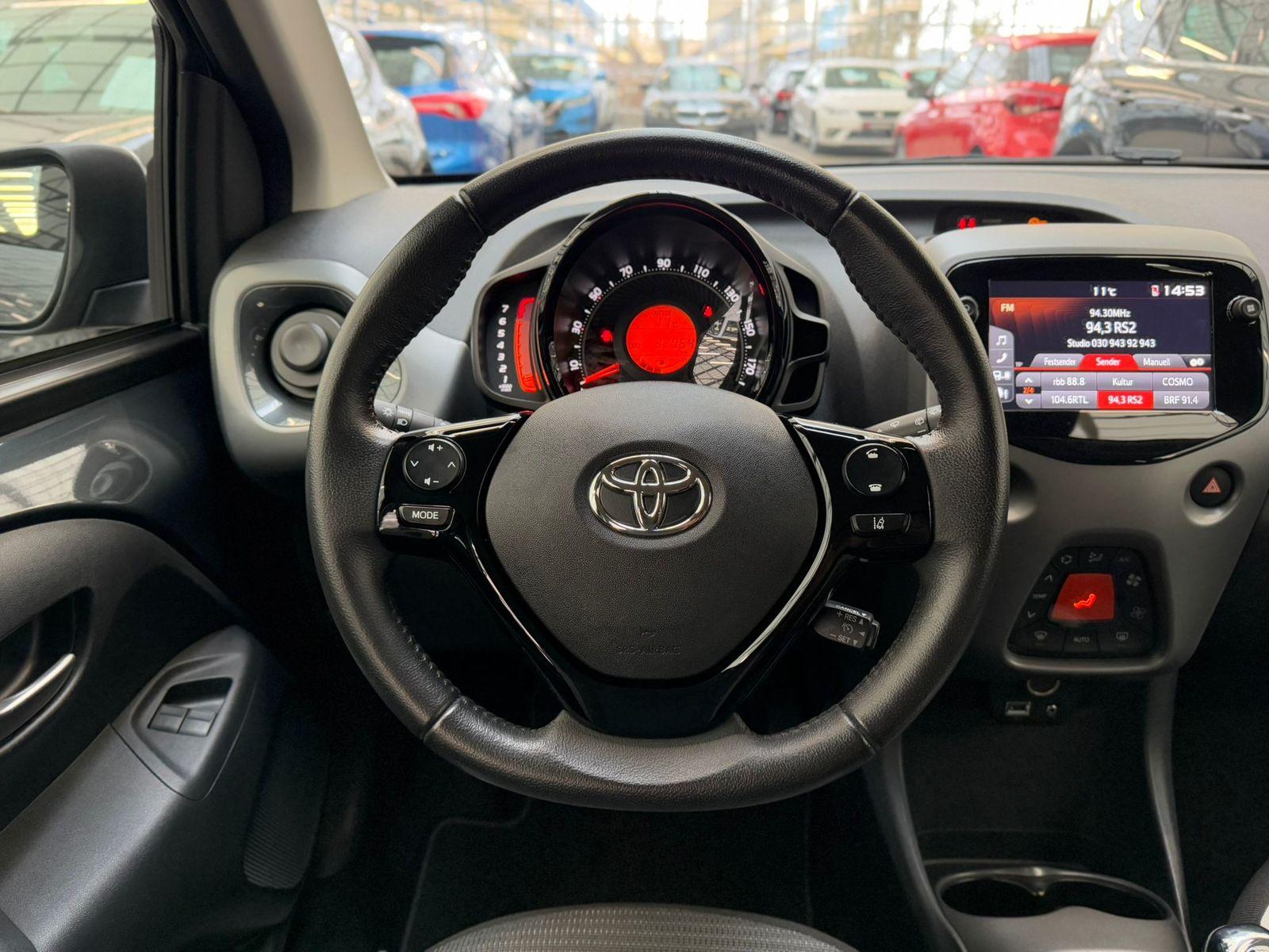 Toyota Aygo Kleinwagen Aygo 1.0 Team D (EURO 6d)