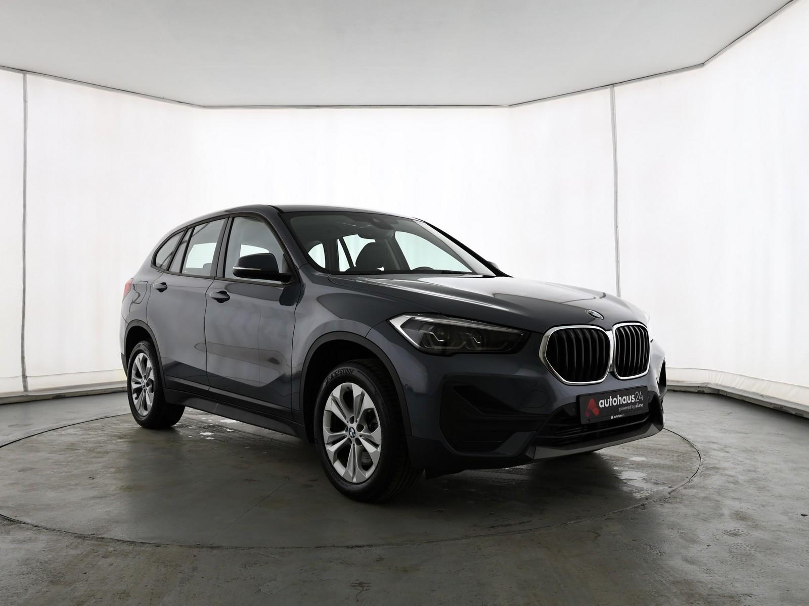 BMW X1 SUV / Crossover / Geländewagen BMW X1 sDrive20i Advantage Steptronic DCT Sports Utility Vehicle