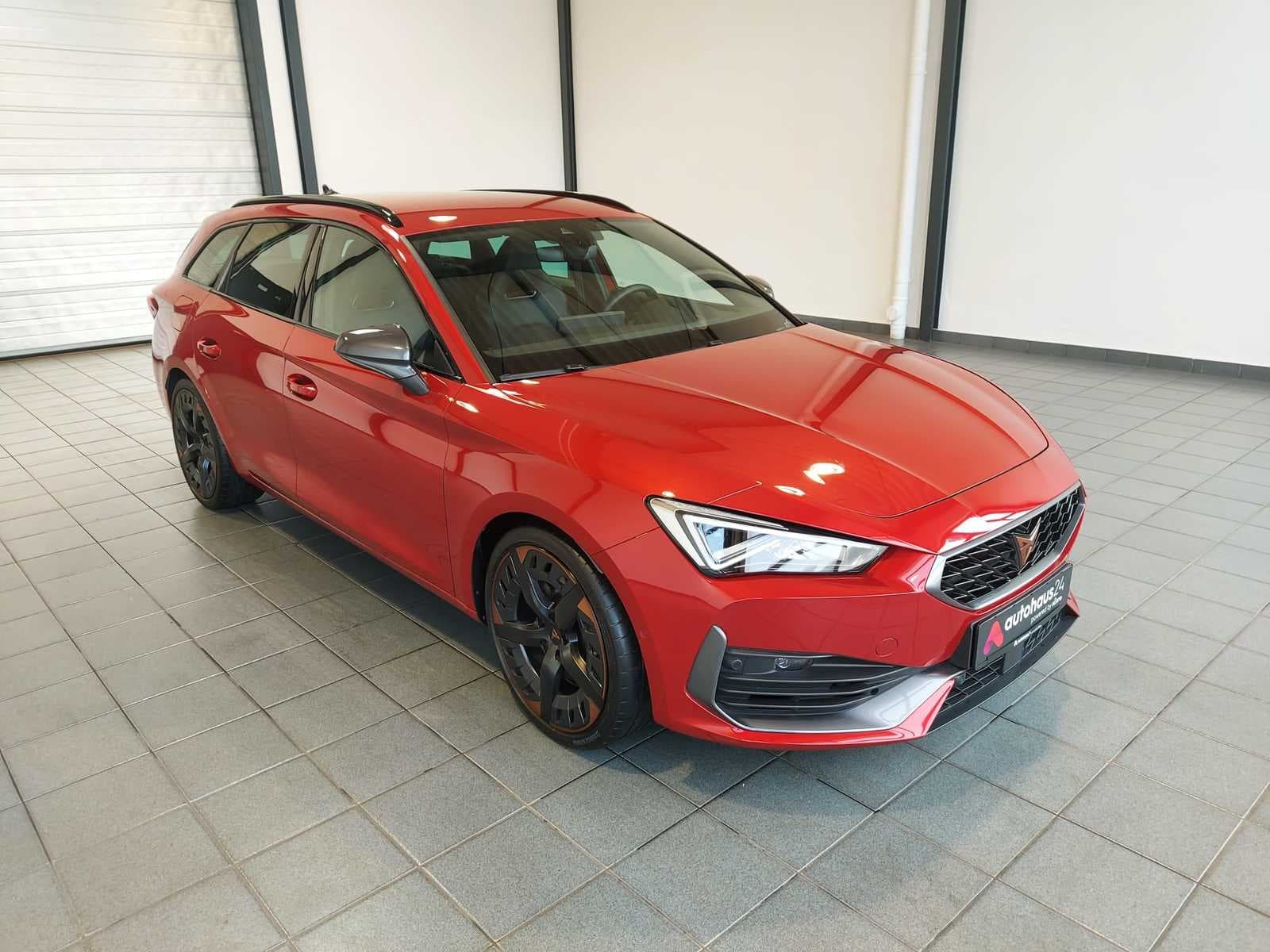 CUPRA Leon Kombi CUPRA Leon 2.0 TSI 228kW VZ 4Drive DSG Sportstourer Kombi #1