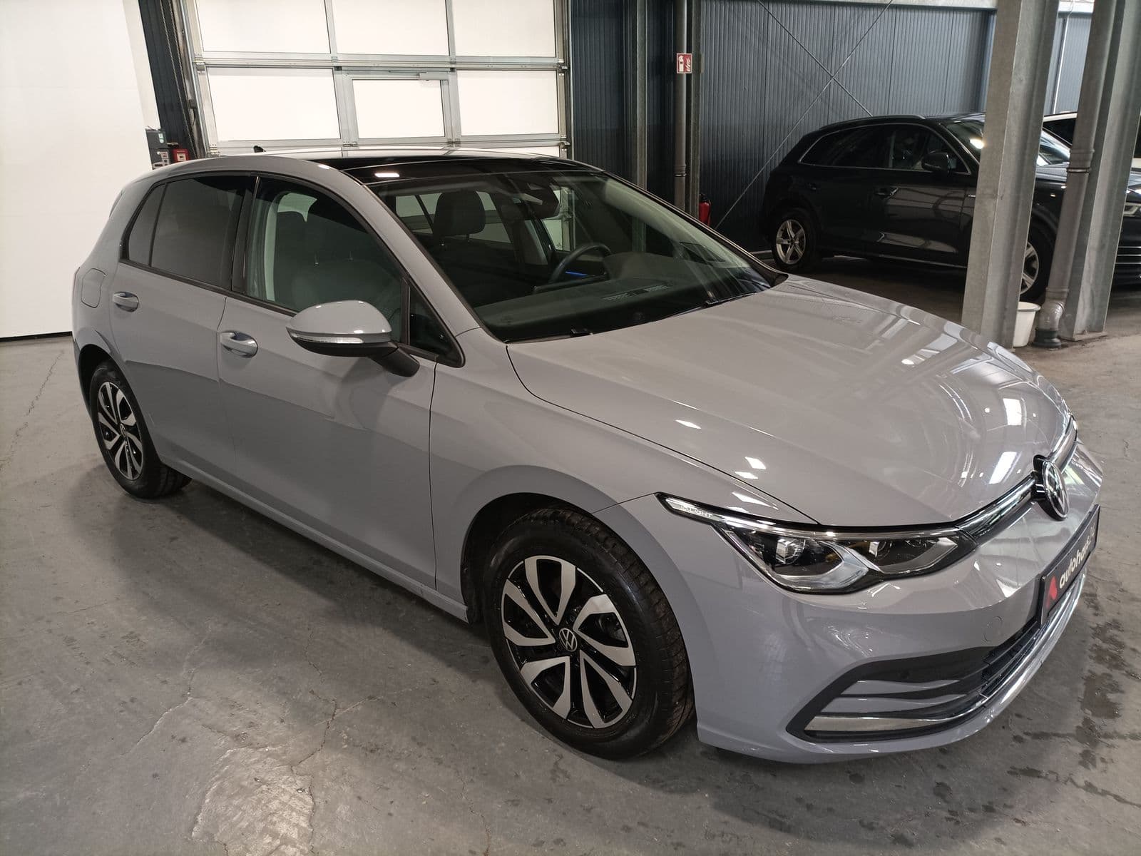 Volkswagen Golf Limousine VOLKSWAGEN Golf 2.0 TDI SCR DSG ACTIVE Schräghecklimousine #1