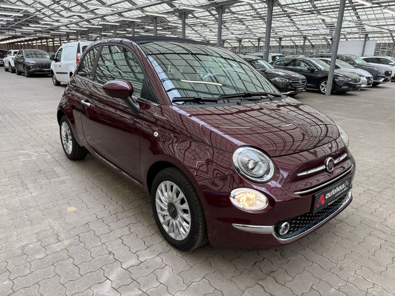 Fiat 500C Cabrio / Roadster FIAT 500 1.0 GSE N3 Hybrid DOLCEVITA C Cabriolet #1