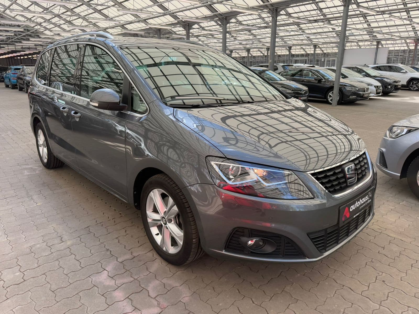 SEAT Alhambra Kleinbus / Van SEAT Alhambra 1.4 TSI XCELLENCE DSG Van #1