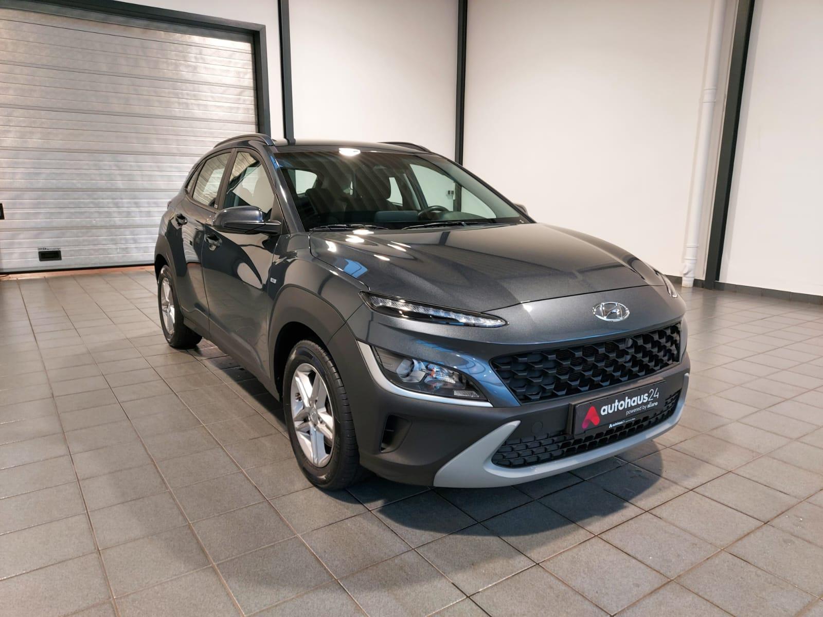 Hyundai Kona SUV / Crossover / Geländewagen HYUNDAI Kona 1.0 T-GDI 48V-Hybrid Select iMT Sports Utility Vehicle