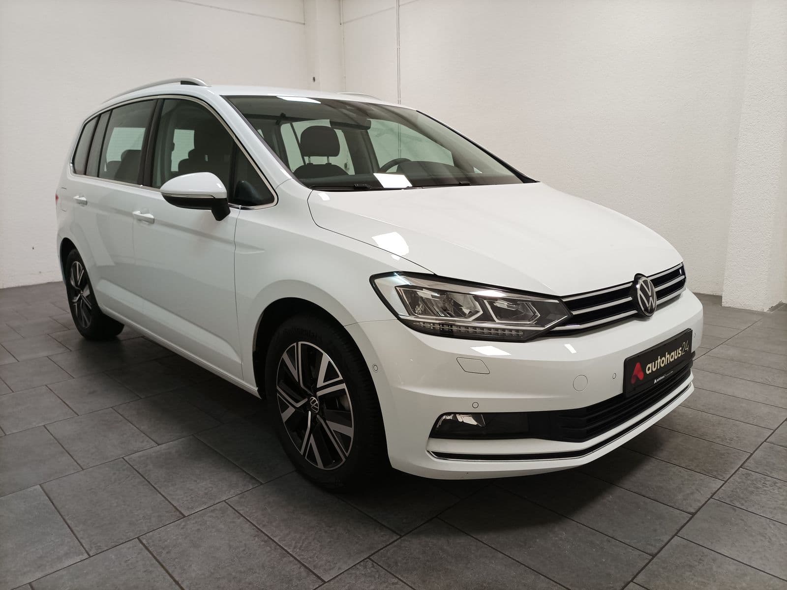 Volkswagen Touran Kleinbus / Van VOLKSWAGEN Touran 1.5 TSI OPF DSG Highline Kompaktvan #1
