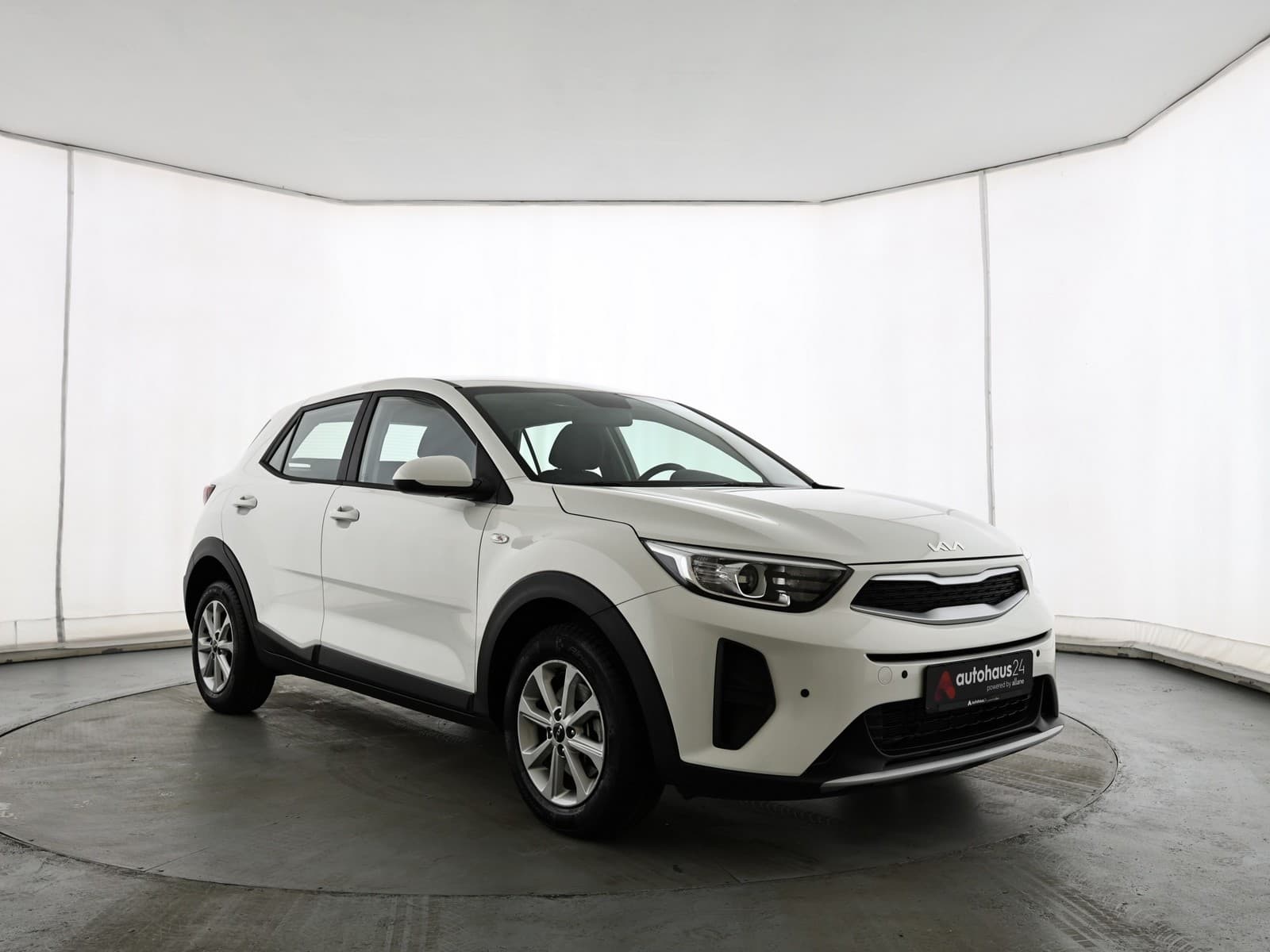 Kia Stonic SUV / Crossover / Geländewagen KIA Stonic 1.2 Edition 7 Sports Utility Vehicle #1