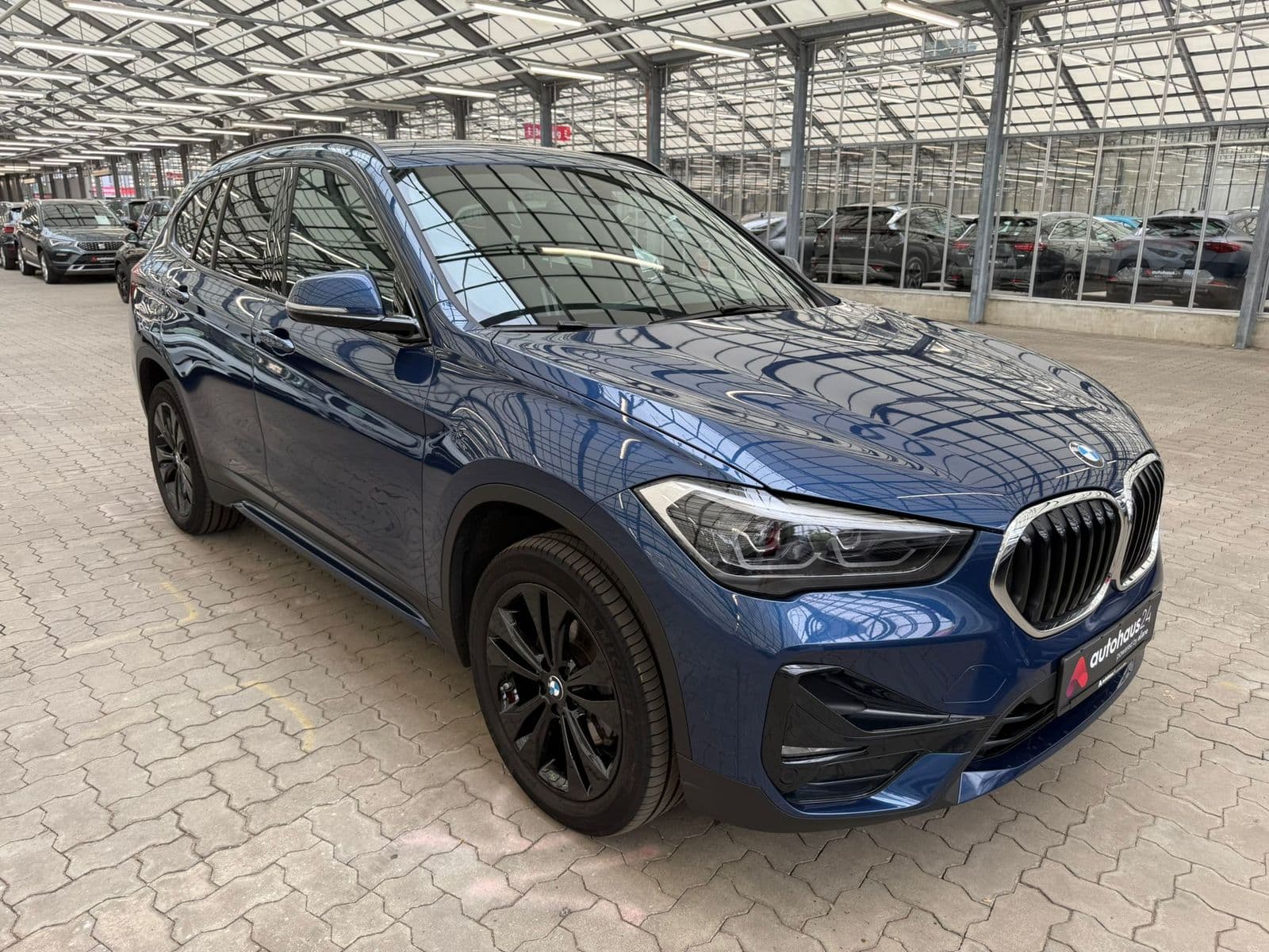 BMW X1 SUV / Crossover / Geländewagen BMW X1 sDrive18d Sport Line Sports Utility Vehicle #1