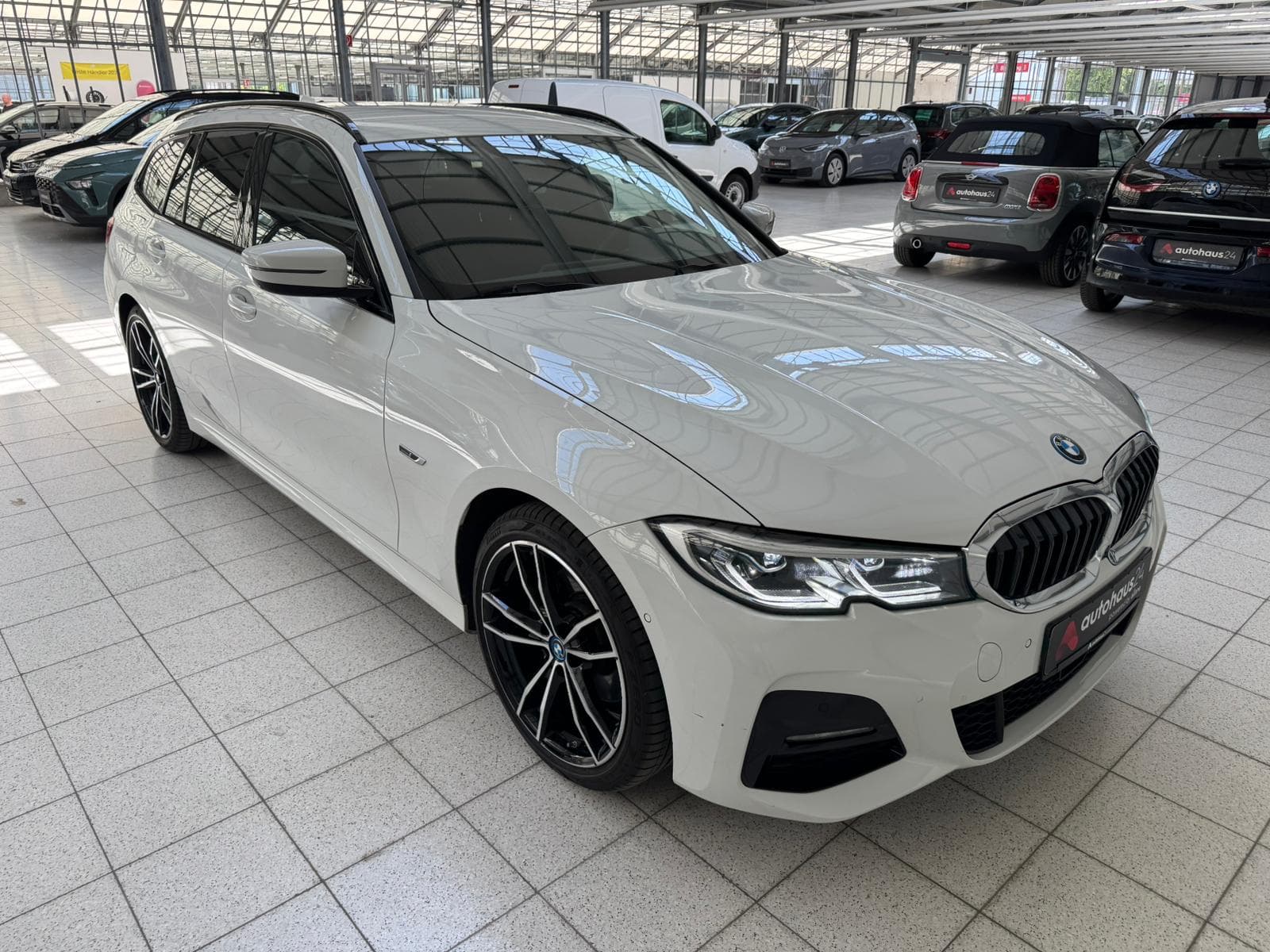 BMW 3er-Reihe Kombi BMW 3er-Reihe 320e Touring M Sport Automatic Kombi #1
