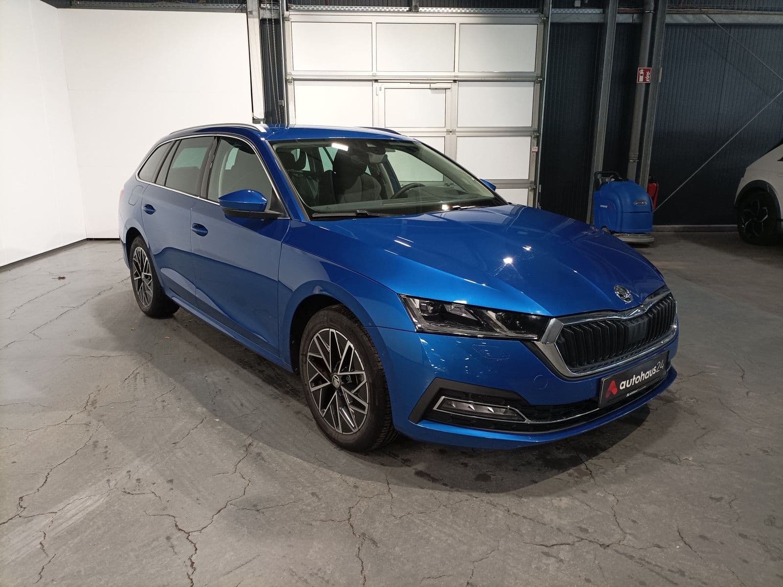 ŠKODA Octavia Kombi SKODA Octavia 1.5 TSI ACT STYLE COMBI Kombi #1