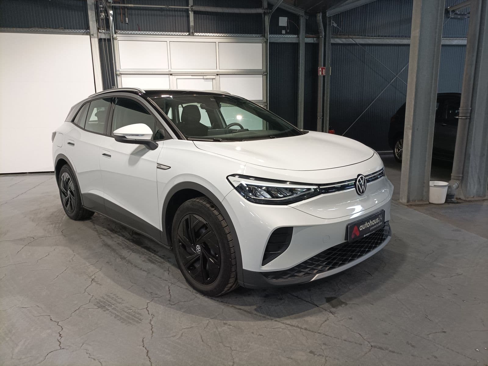 Volkswagen ID.4 SUV / Crossover / Geländewagen VOLKSWAGEN ID.4 Pro Performance 77 kWh 150 kW Pro Sports Utility Vehicle #1