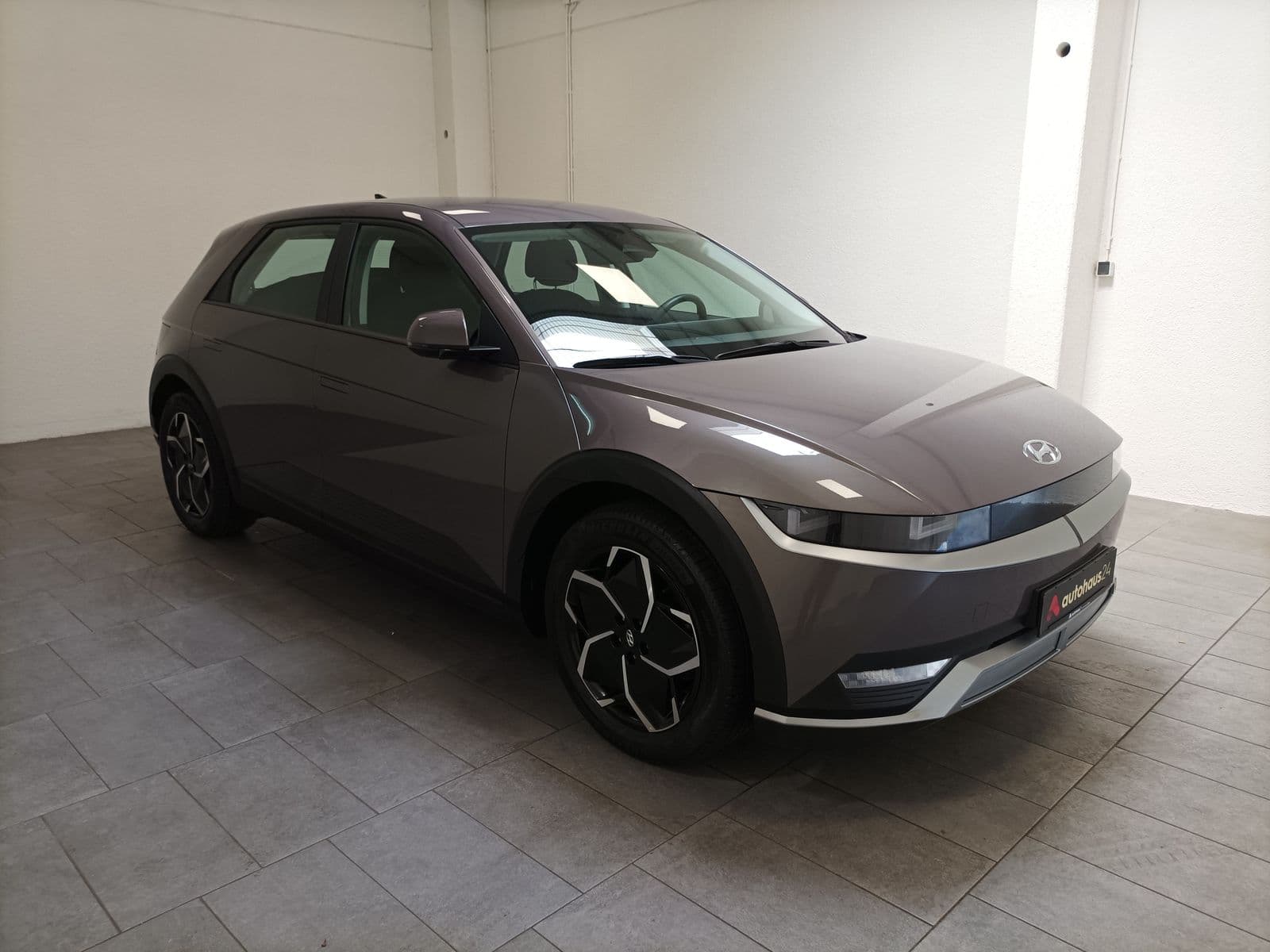 Hyundai IONIQ 5 Limousine HYUNDAI IONIQ 5 72,6 kWh 225 kW Allradantrieb Sports Utility Vehicle #1
