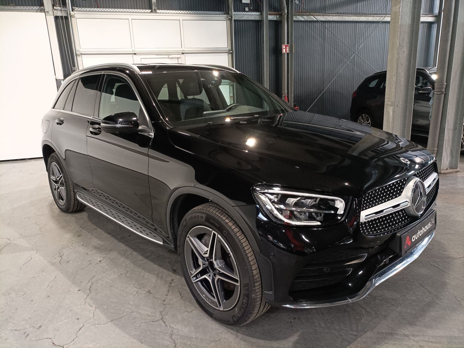 Mercedes-Benz GLC-Klasse SUV / Crossover / Geländewagen MERCEDES GLC GLC 300 de 4MATIC Autom. Sports Utility Vehicle #1