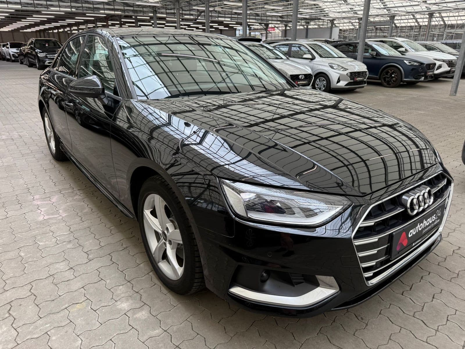 Audi A4 Limousine AUDI A4 30 TDI S tronic advanced Limousine #1