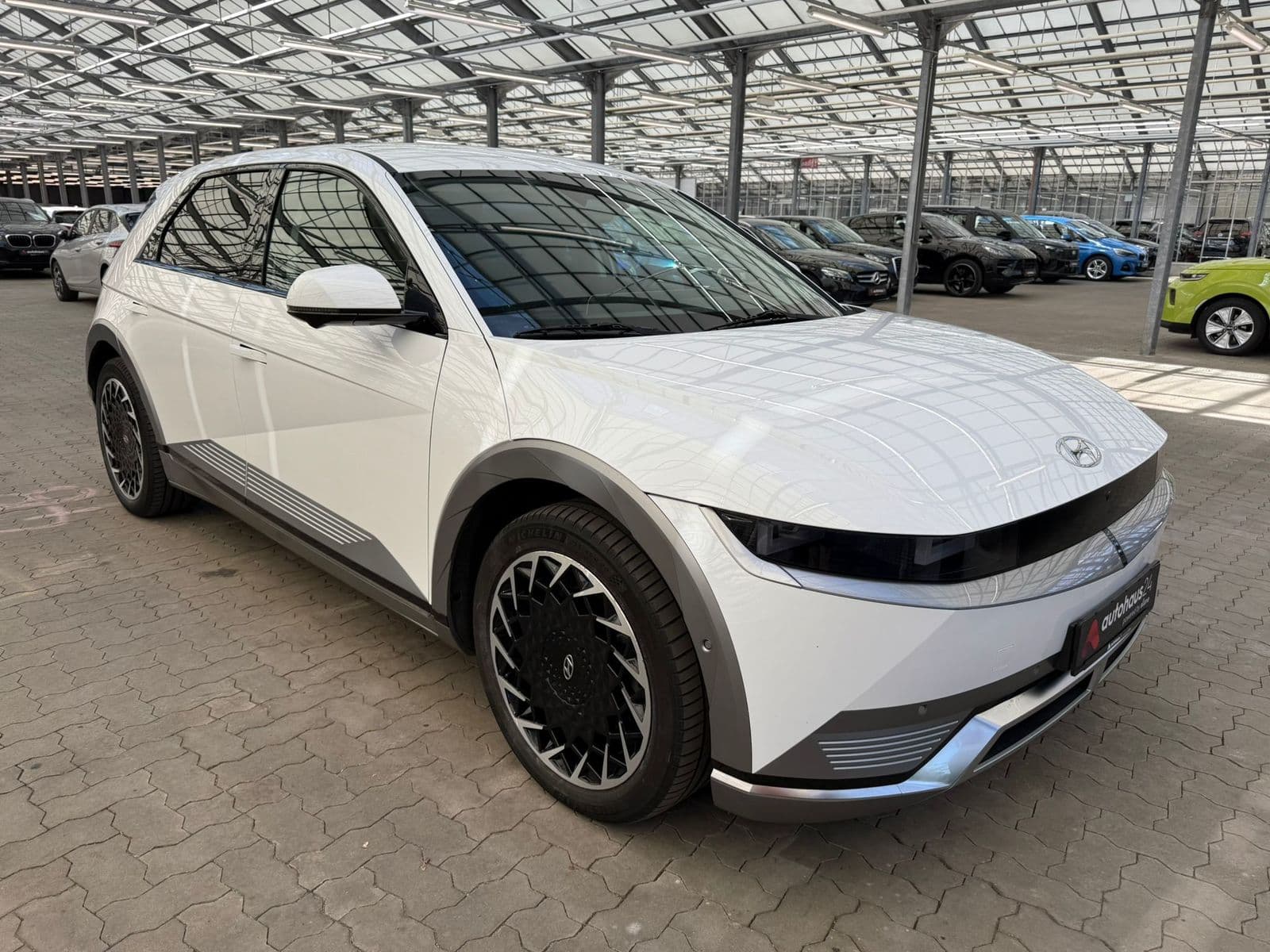 Hyundai IONIQ 5 Limousine HYUNDAI IONIQ 5 72,6 kWh 160 kW Heckantrieb Sports Utility Vehicle #1