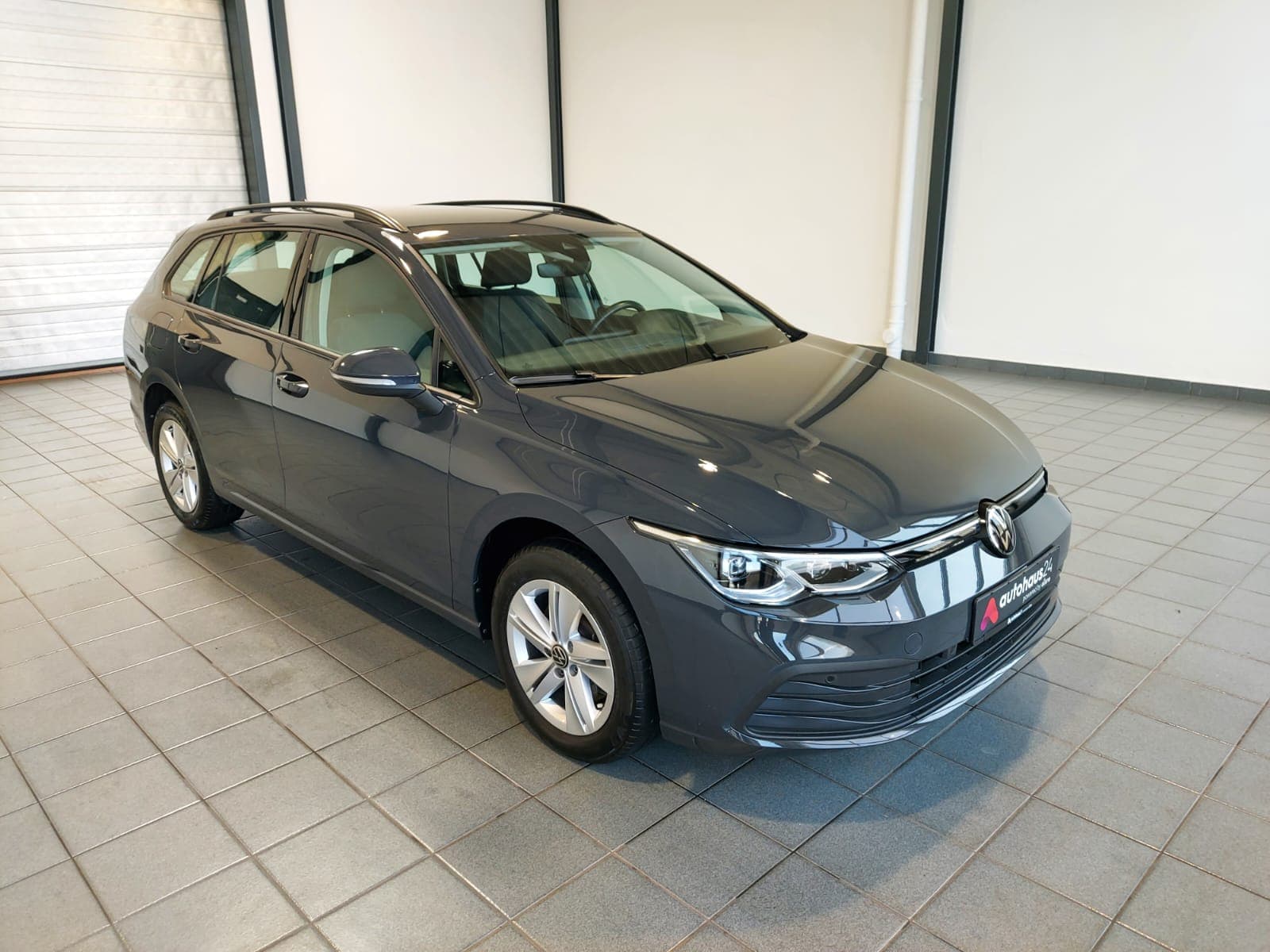 Volkswagen Golf Kombi VOLKSWAGEN Golf 2.0 TDI SCR 85kW DSG Life Variant Kombi #1