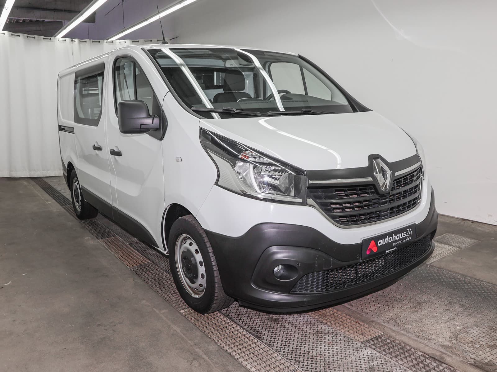 Renault Trafic Transporter RENAULT Trafic L1H1 2.0 ENERGY dCi 120 3,0t Komfort Kastenwagen #1
