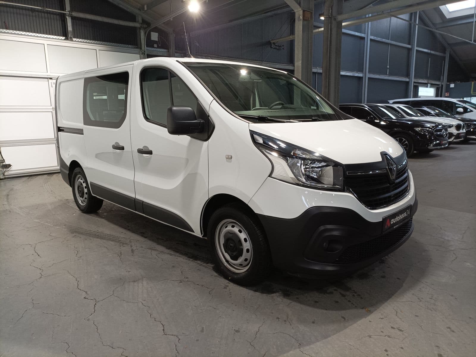 Renault Trafic Transporter RENAULT Trafic L1H1 2.0 ENERGY dCi 120 3,0t Komfort Kastenwagen #1