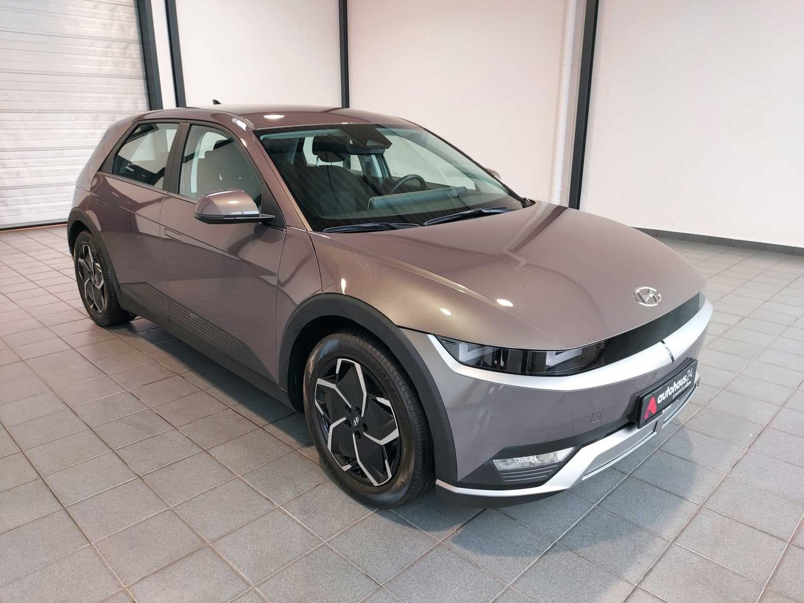Hyundai IONIQ 5 Limousine HYUNDAI IONIQ 5 58 kWh 125 kW Heckantrieb Sports Utility Vehicle #1