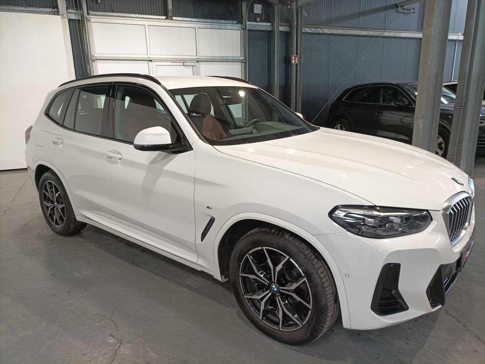 BMW X3 SUV / Crossover / Geländewagen BMW X3 xDrive20i AT Sports Utility Vehicle #1
