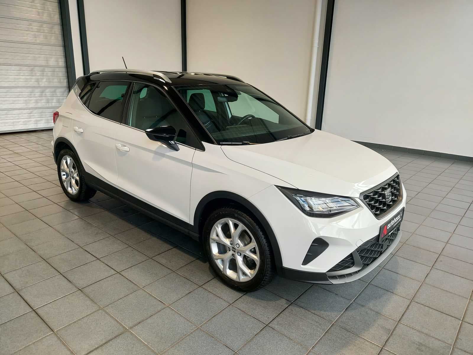 SEAT Arona SUV / Crossover / Geländewagen SEAT Arona 1.0 TSI 81kW FR DSG Sports Utility Vehicle #1