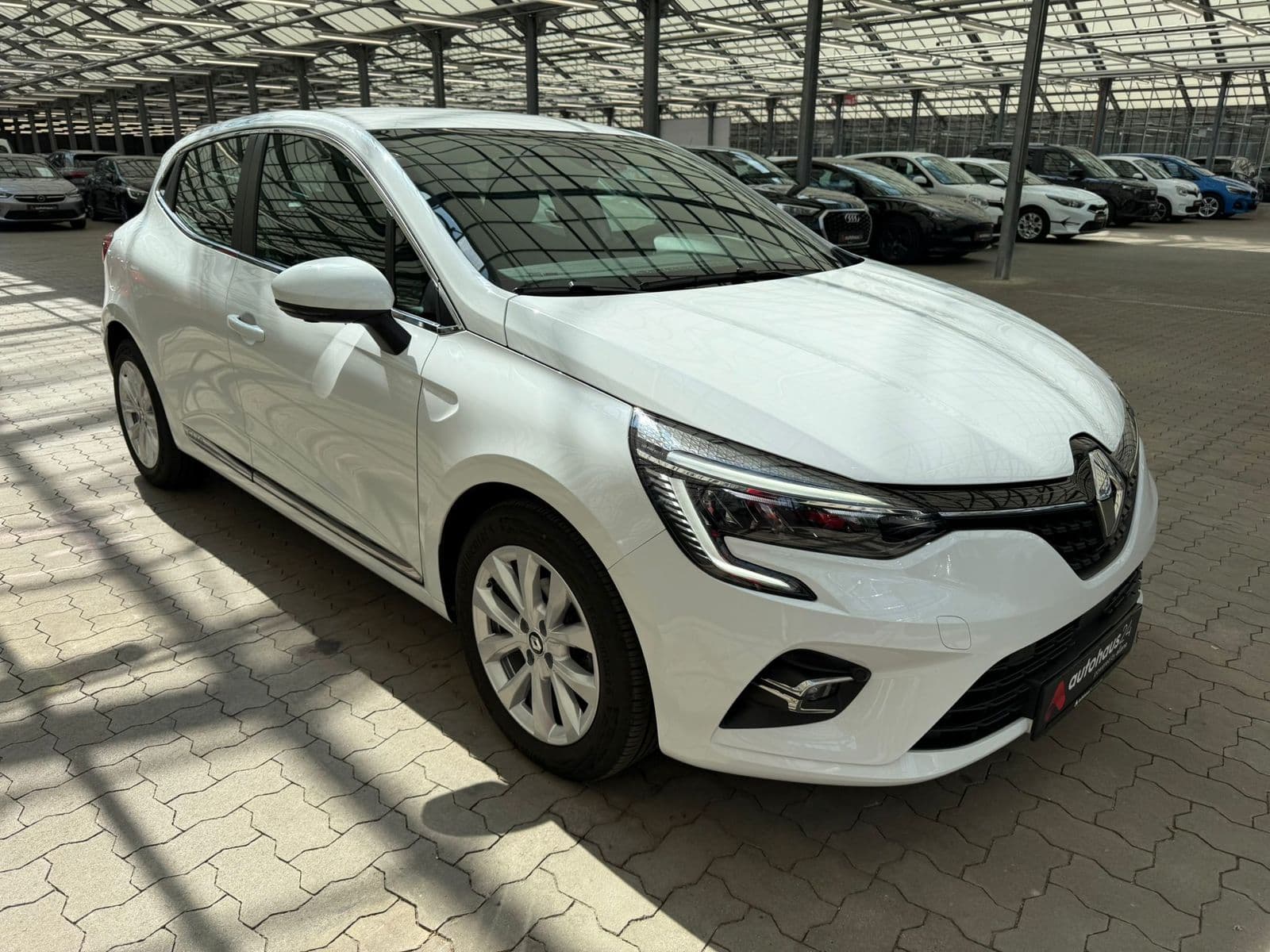 Renault Clio Limousine RENAULT Clio TCe 90 X-tronic Intens Schräghecklimousine #1