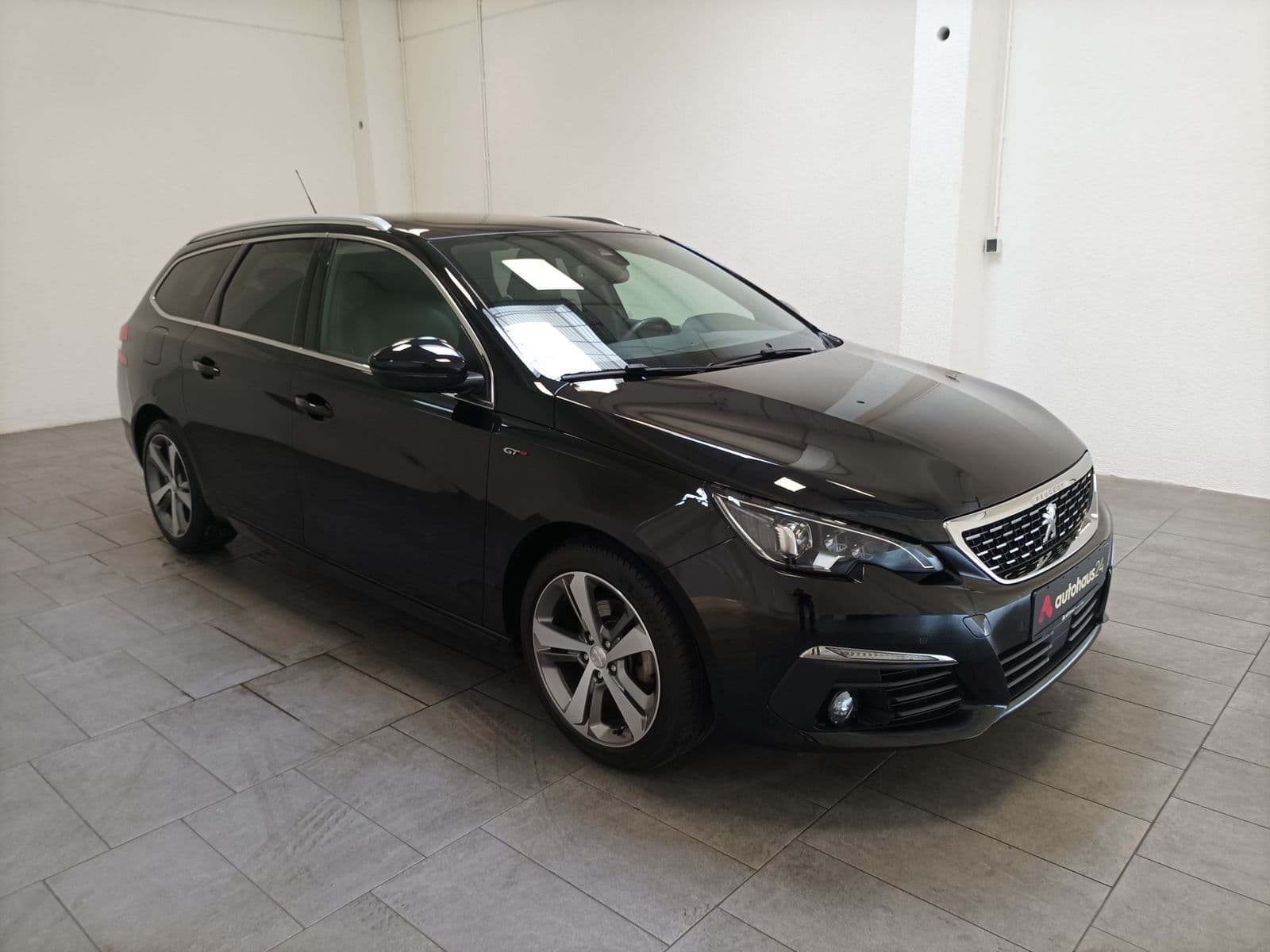Peugeot 308 Kombi PEUGEOT 308 SW Business-Line HDi FAP 135 Kombi #1