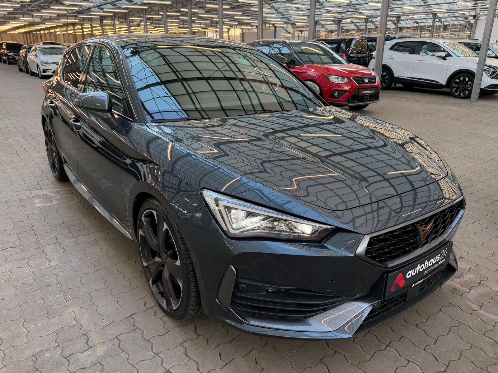 CUPRA Leon Limousine CUPRA Leon 2.0 TSI 221kW VZ DSG Schräghecklimousine