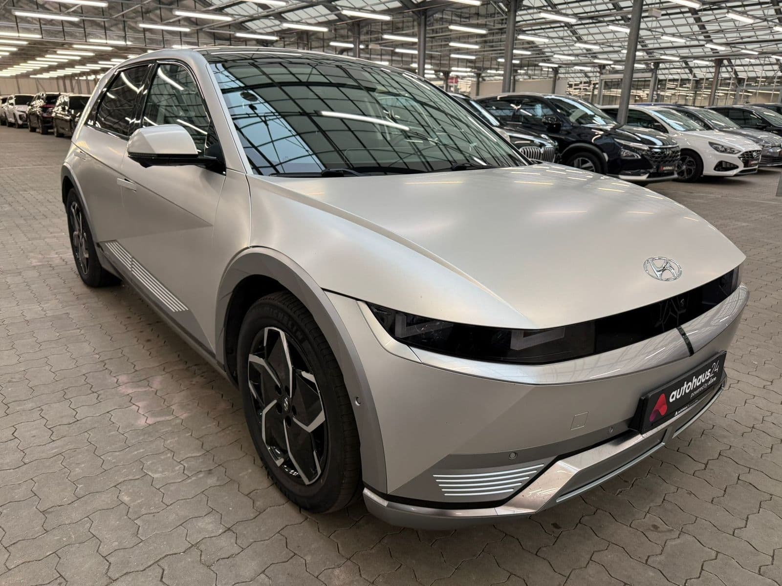 Hyundai IONIQ 5 Limousine HYUNDAI IONIQ 5 72,6 kWh 160 kW Heckantrieb Sports Utility Vehicle #1