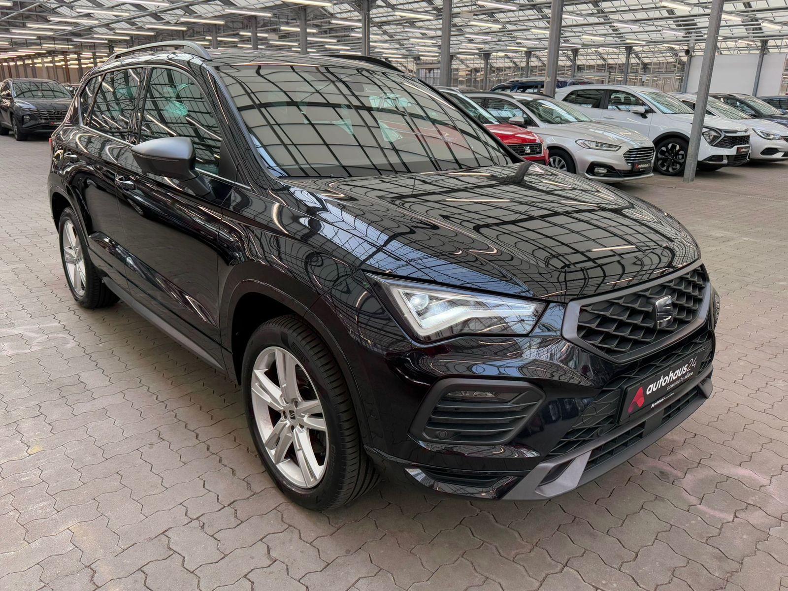 SEAT Ateca SUV / Crossover / Geländewagen SEAT Ateca 2.0 TSI 140kW FR 4Drive DSG Sports Utility Vehicle